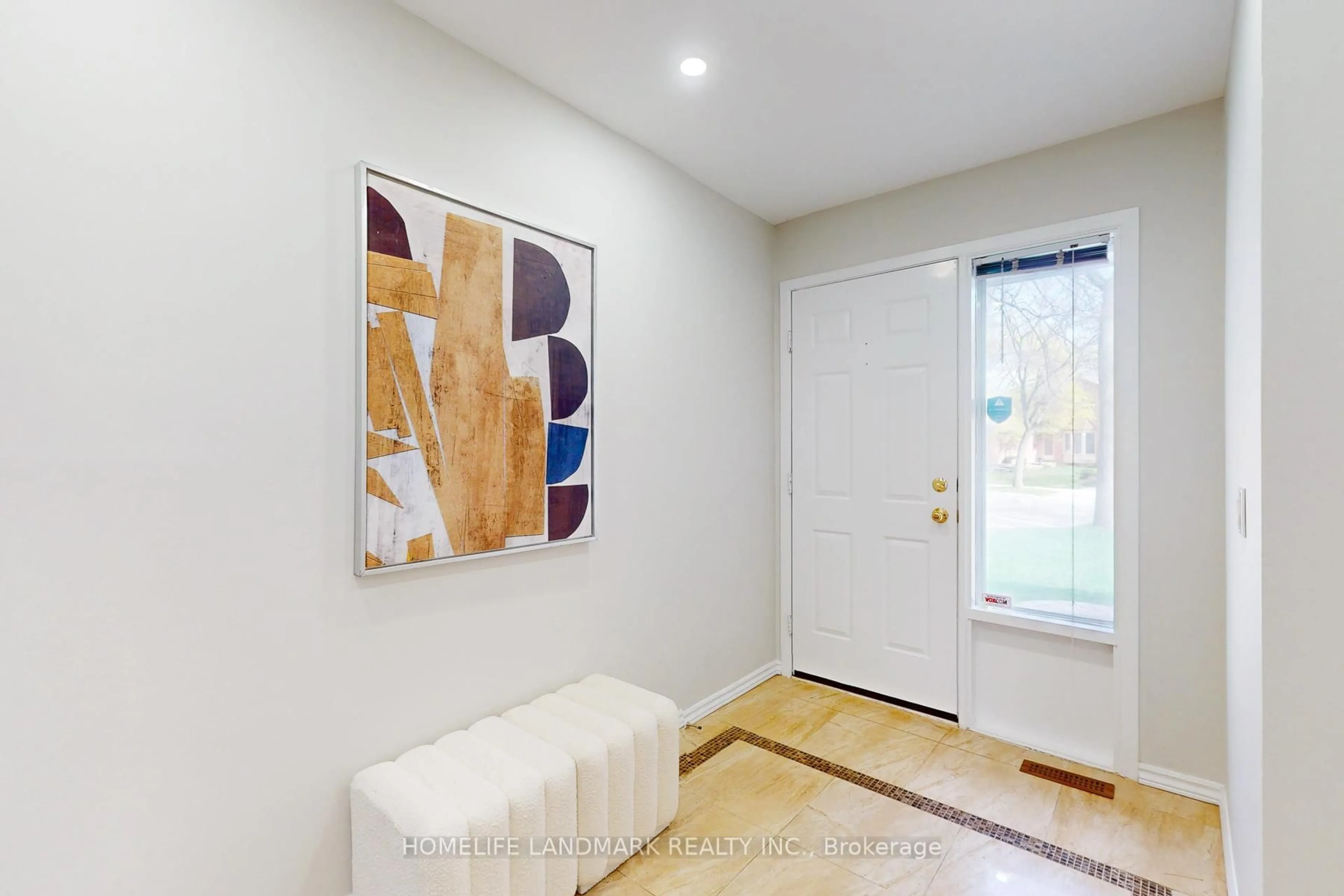 Indoor entryway for 26 Mercer Cres, Markham Ontario L3P 4K3