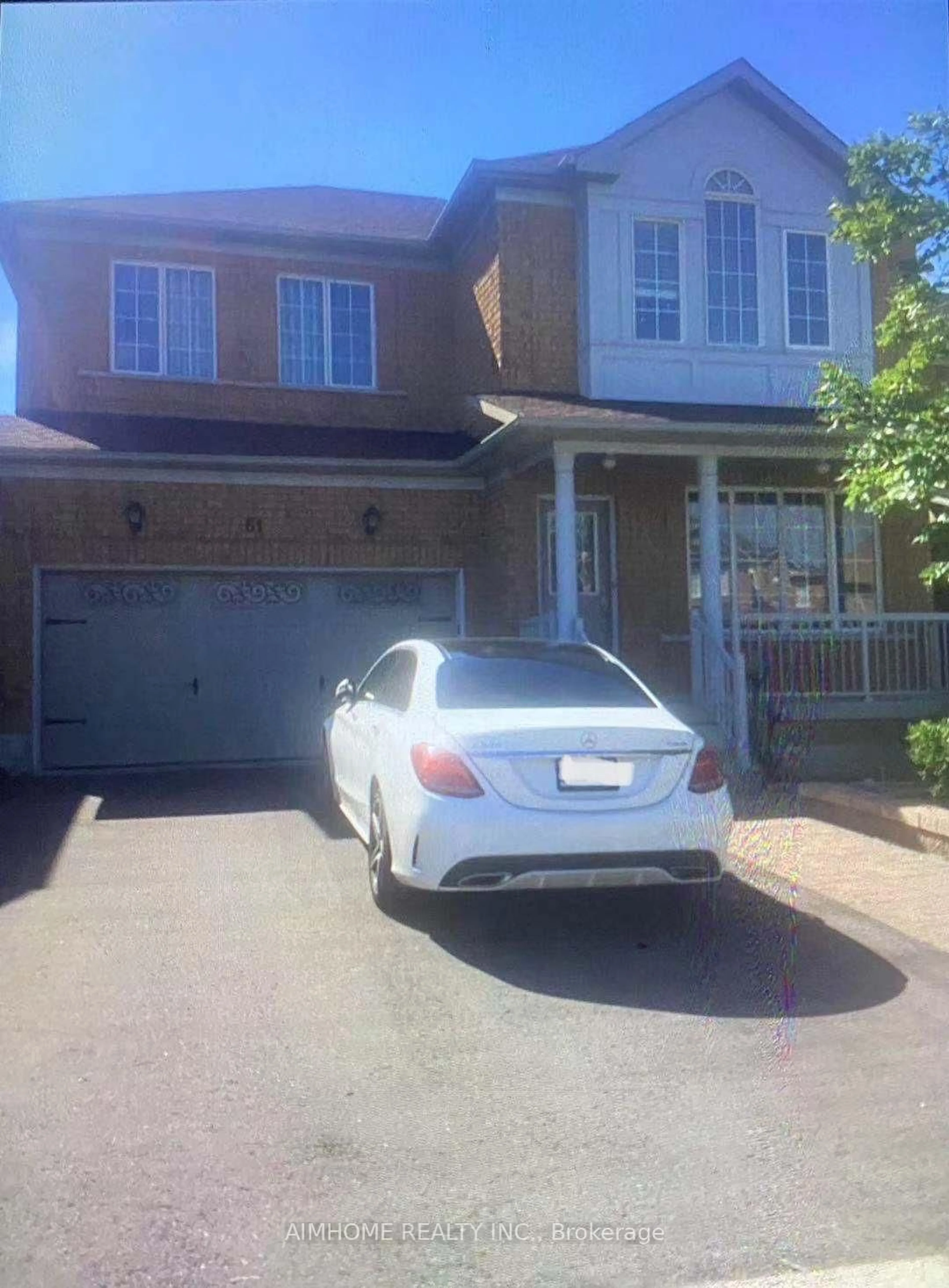 Home with vinyl exterior material, street for 61 Ten Oaks Blvd, Vaughan Ontario L4K 5G3
