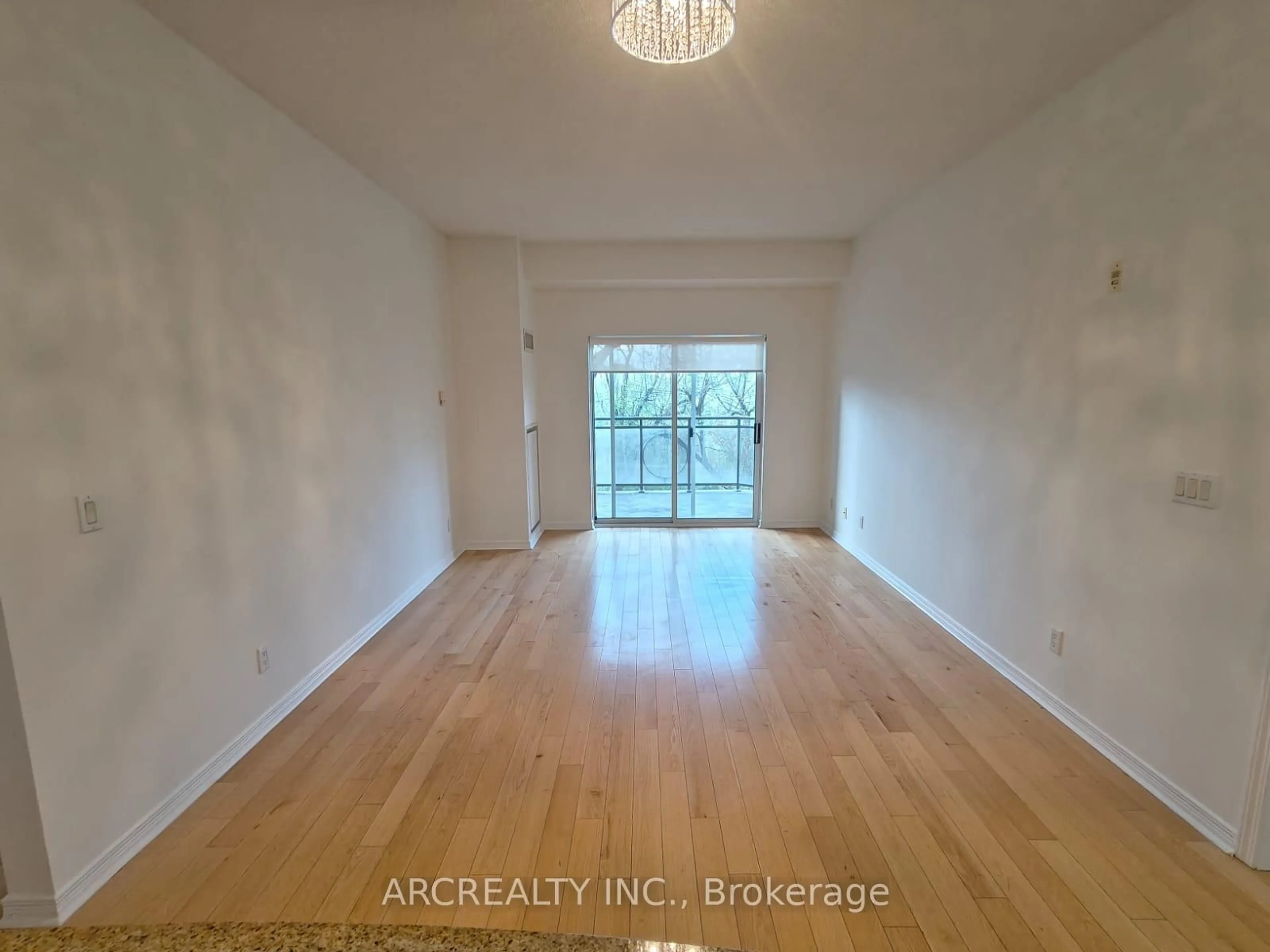 A pic of a room for 2 Maison Parc Crt #304, Vaughan Ontario L4J 9K4