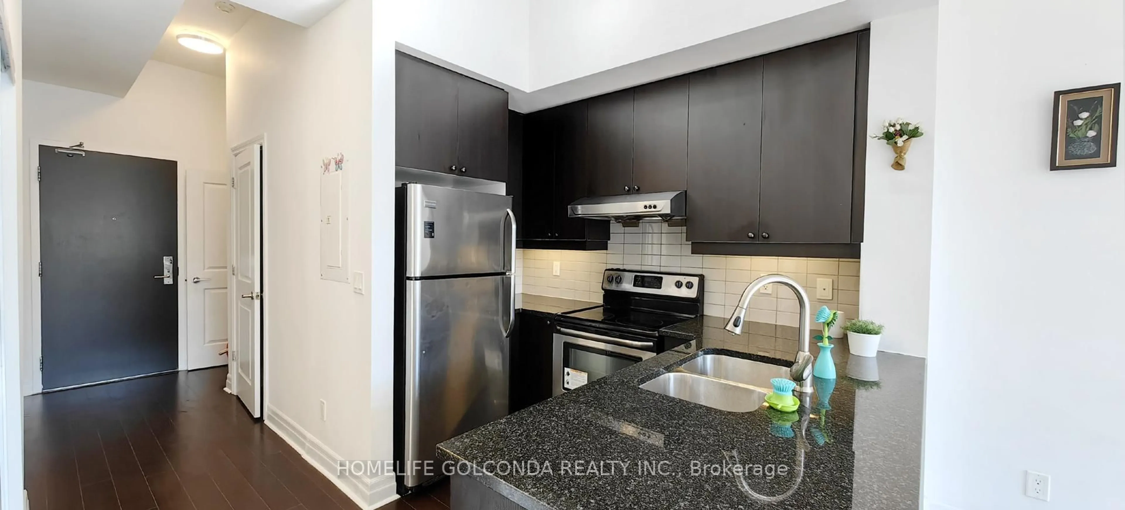 Standard kitchen, unknown for 8130 Birchmount Rd #215, Markham Ontario L6G 0E4