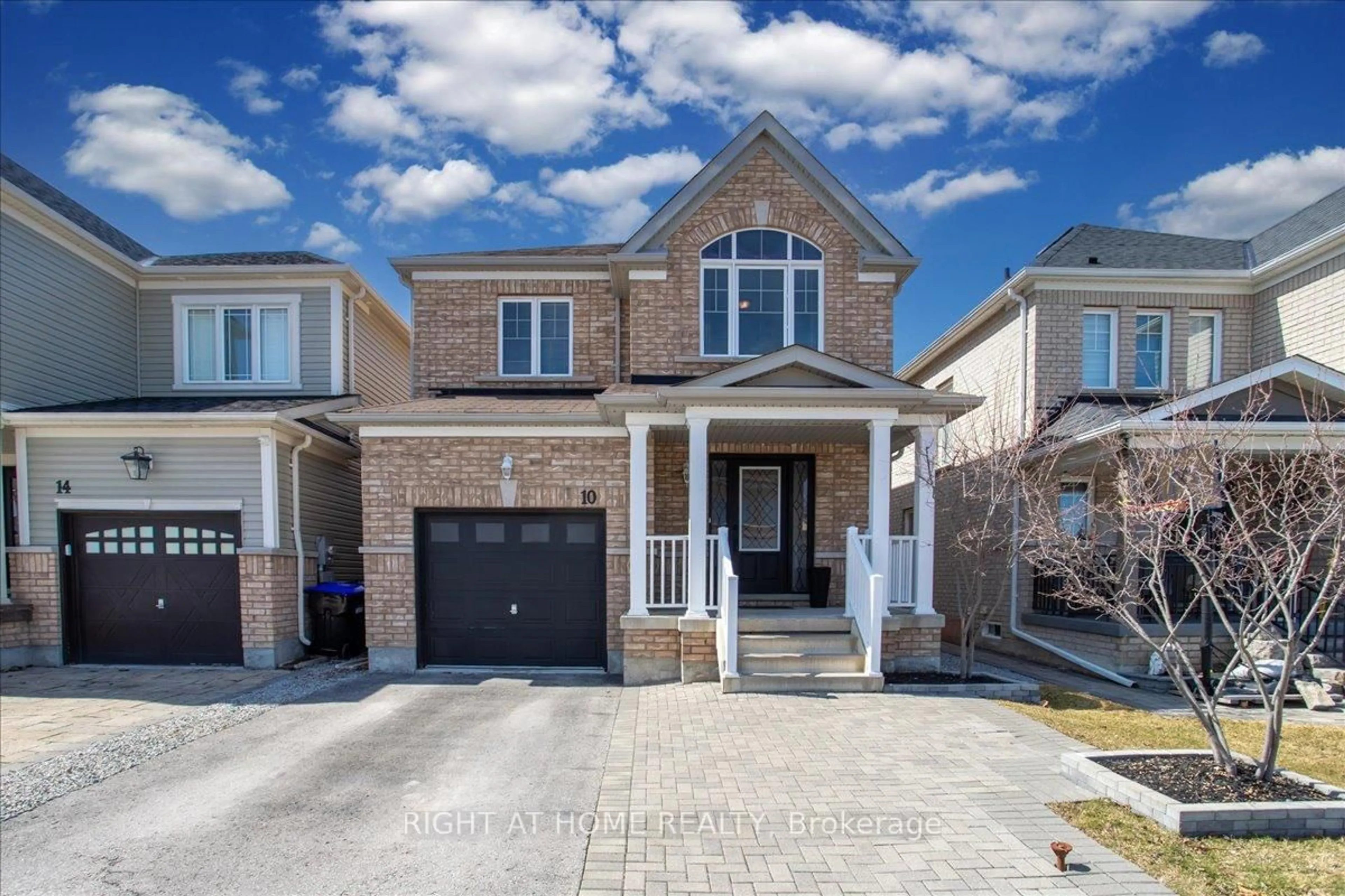 Home with brick exterior material, street for 10 Liberty Cres, Bradford West Gwillimbury Ontario L3Z 0P4