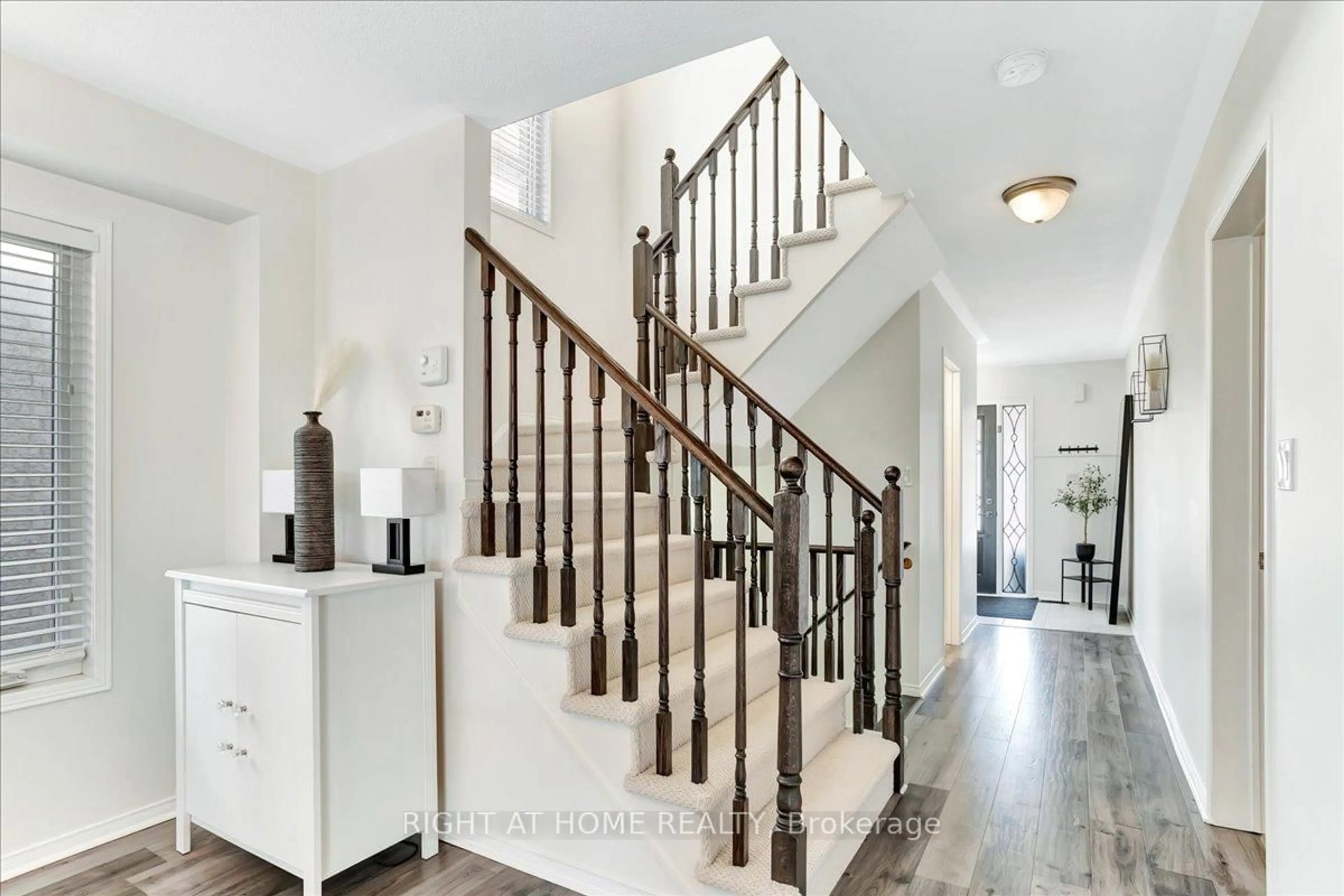 Unknown for 10 Liberty Cres, Bradford West Gwillimbury Ontario L3Z 0P4