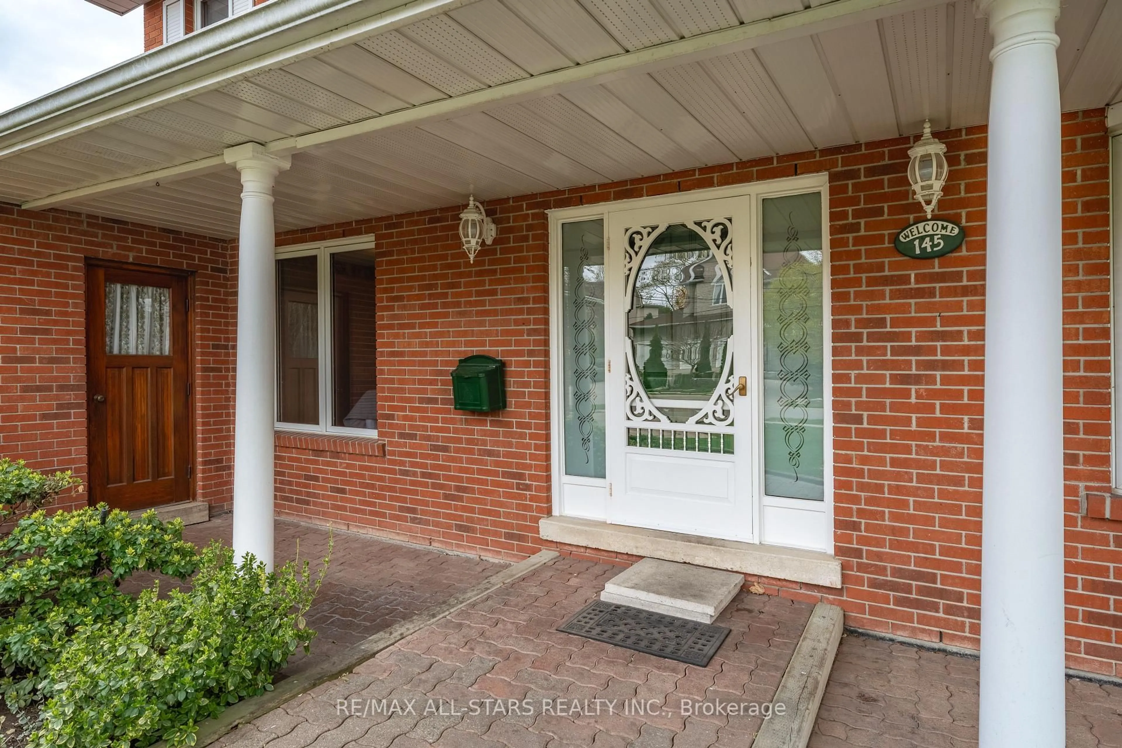Unknown for 145 Pemberton Rd, Richmond Hill Ontario L4C 3T6