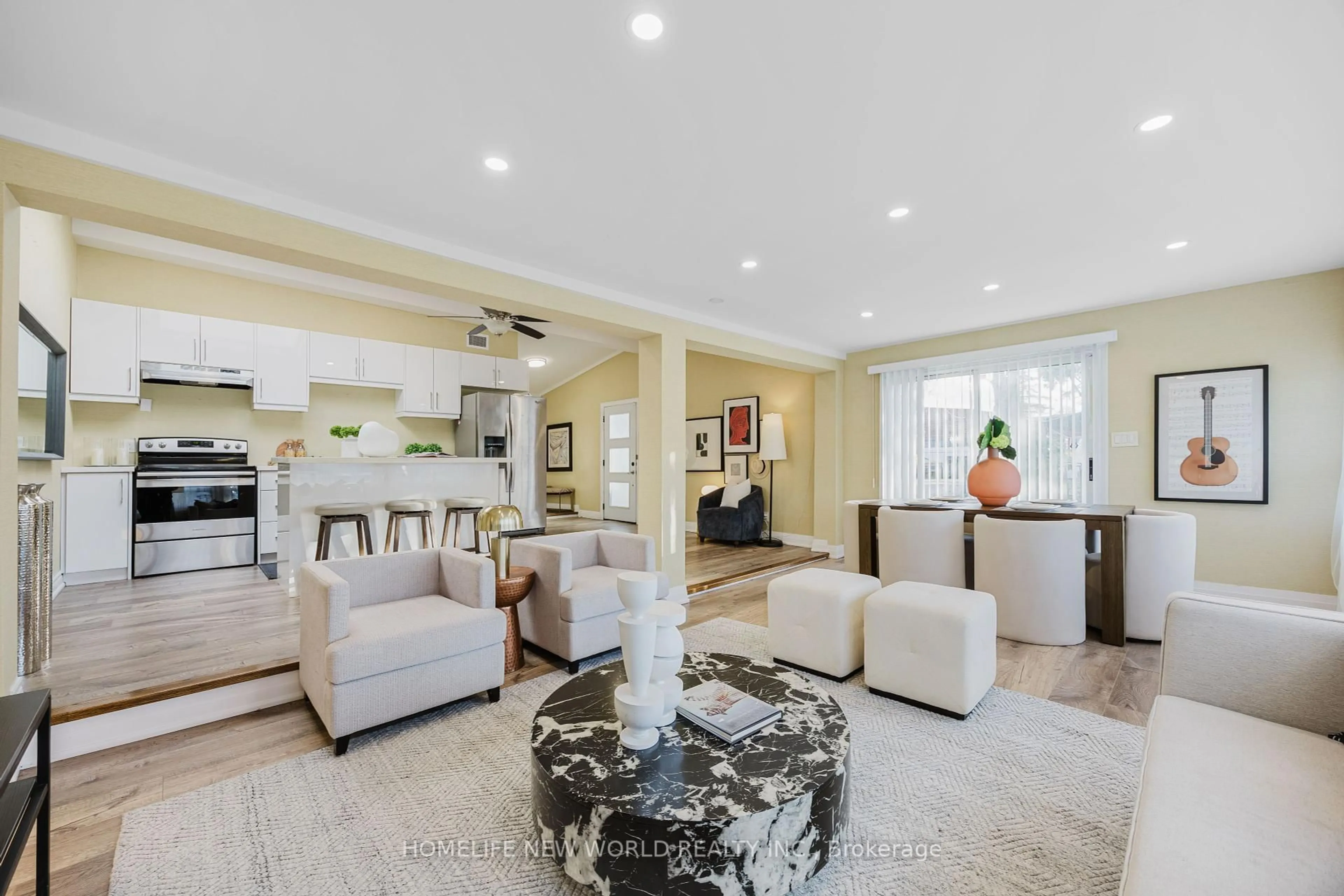 Living room with furniture, unknown for 12 Mac Ave, Georgina Ontario L4P 3W5