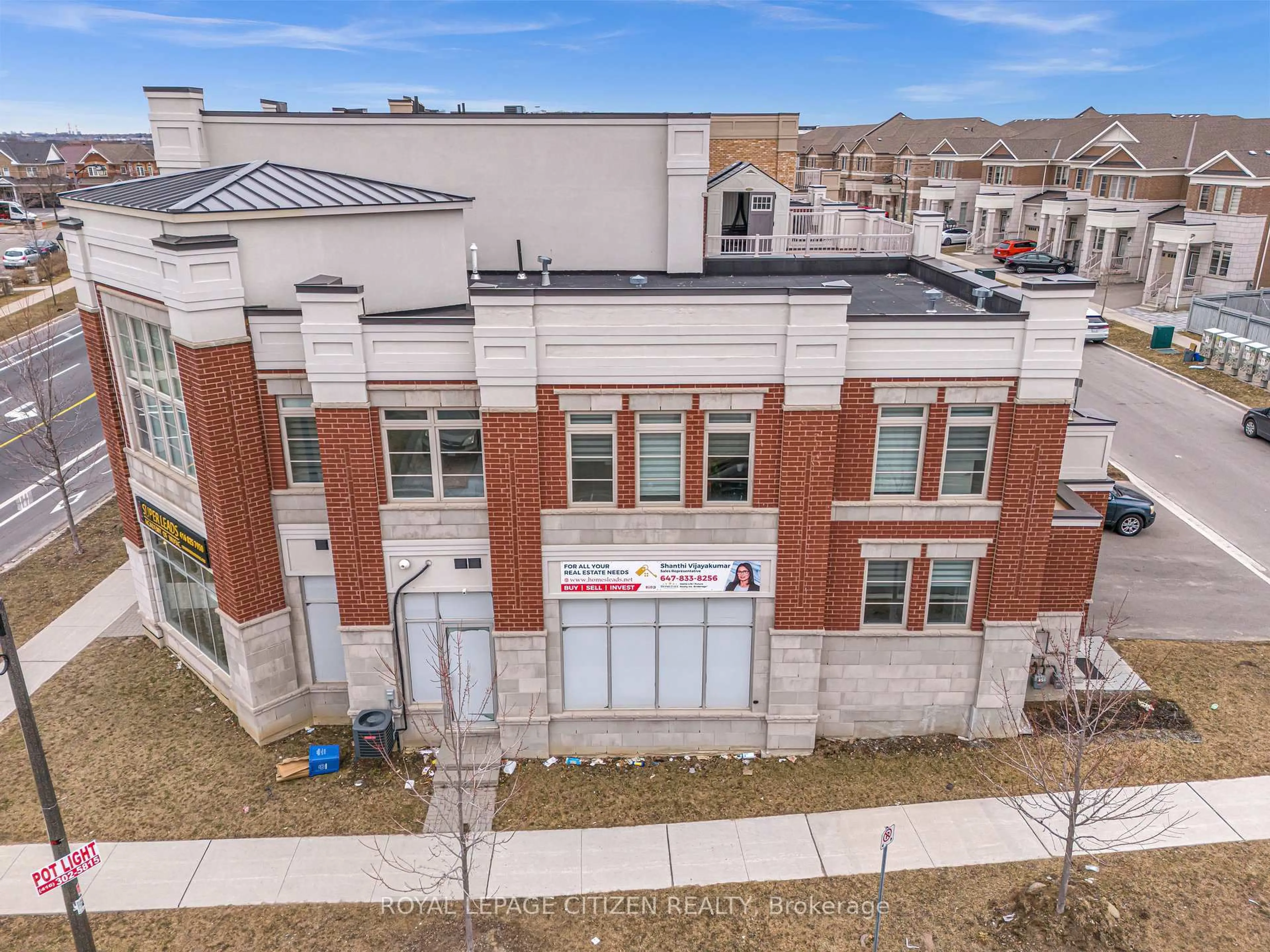 A pic from outside/outdoor area/front of a property/back of a property/a pic from drone, building for 123 Luzon Ave, Markham Ontario L6B 1N8