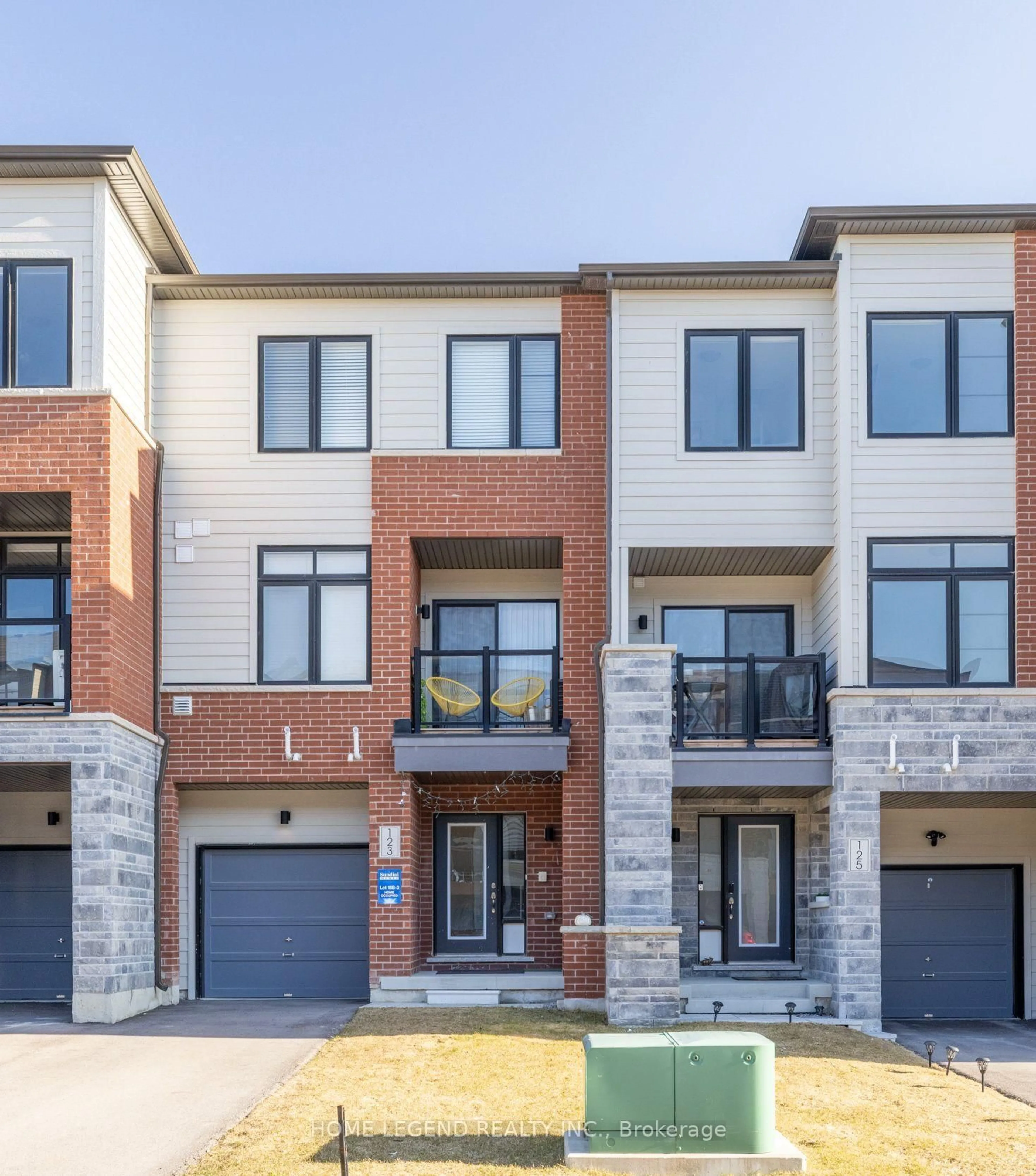Home with brick exterior material, street for 123 Bravo Lane, Newmarket Ontario L3X 0L2