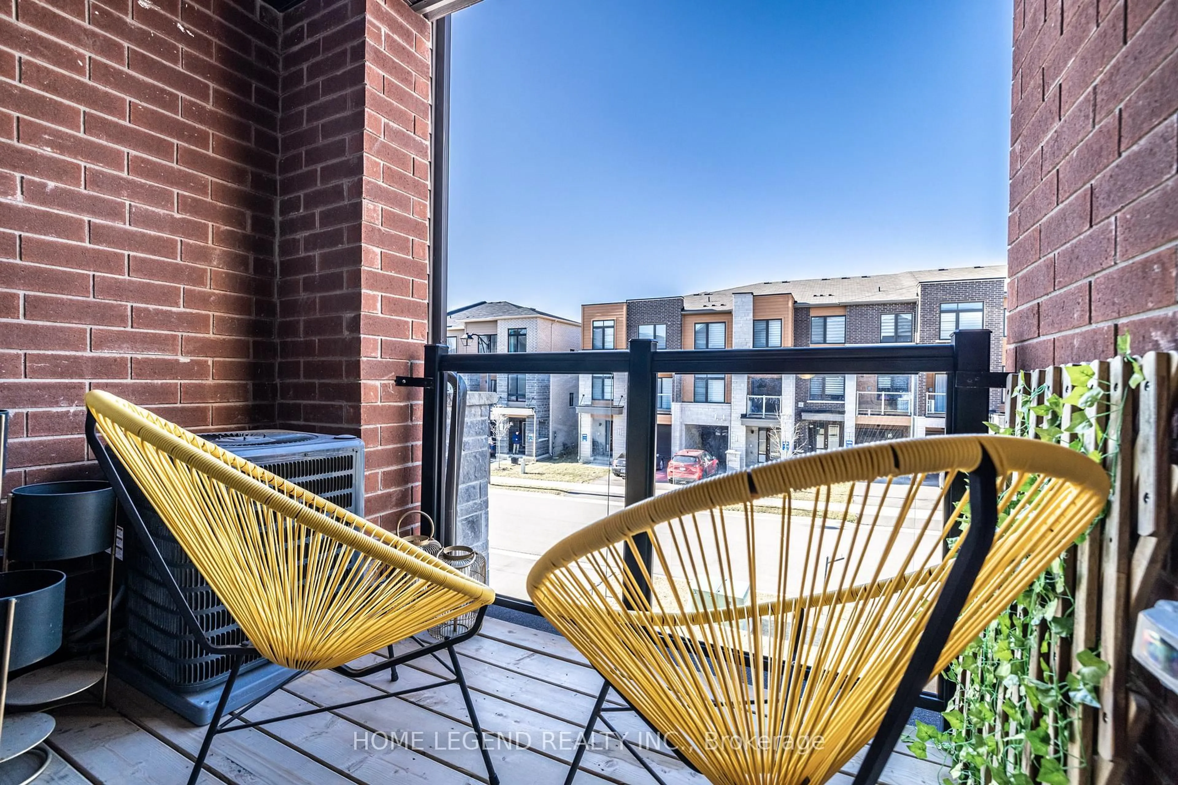 Balcony in the apartment, city buildings view from balcony for 123 Bravo Lane, Newmarket Ontario L3X 0L2