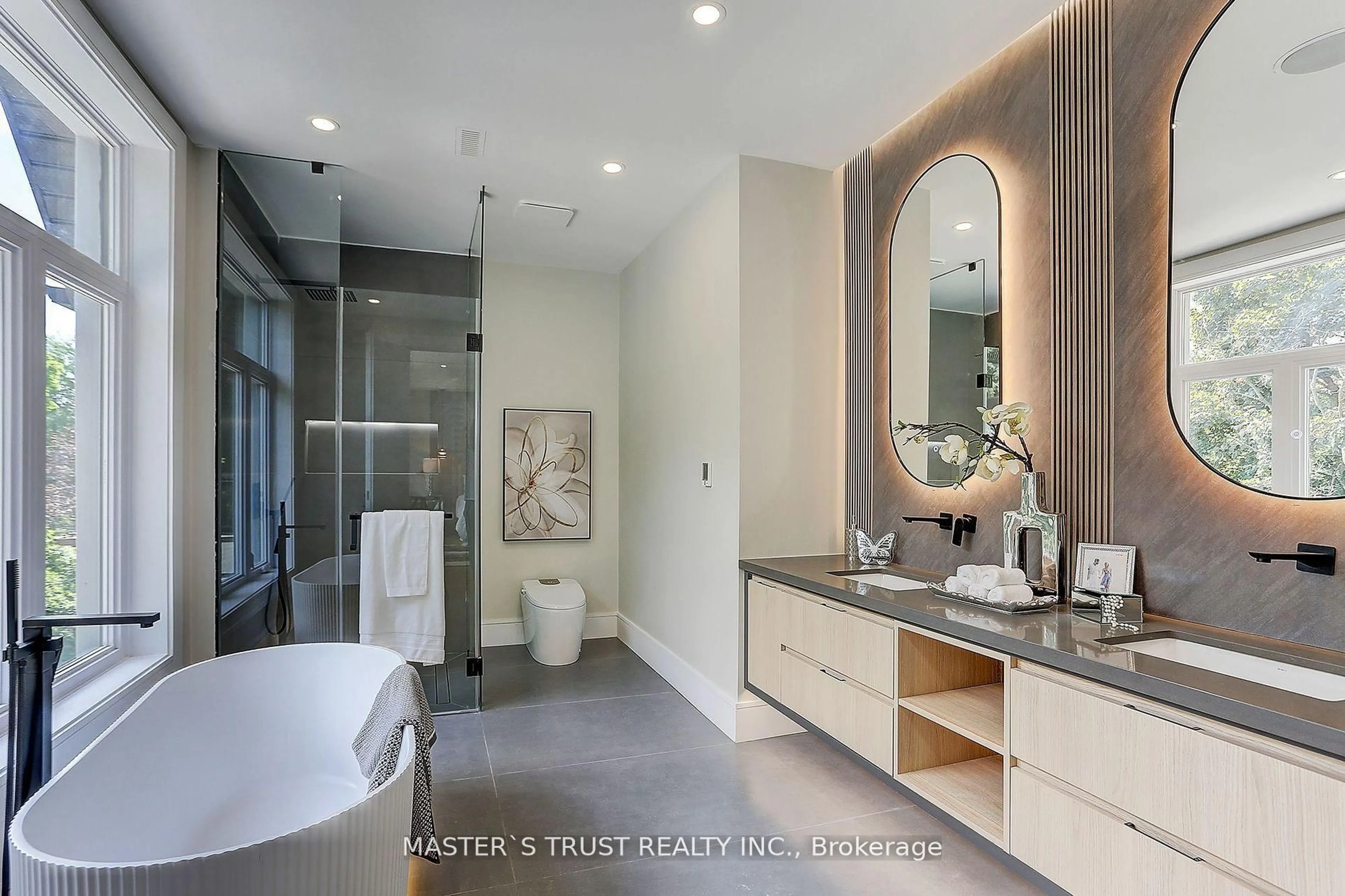 Contemporary bathroom, ceramic/tile floor for 161 Fitzgerald Ave, Markham Ontario L3R 1R7