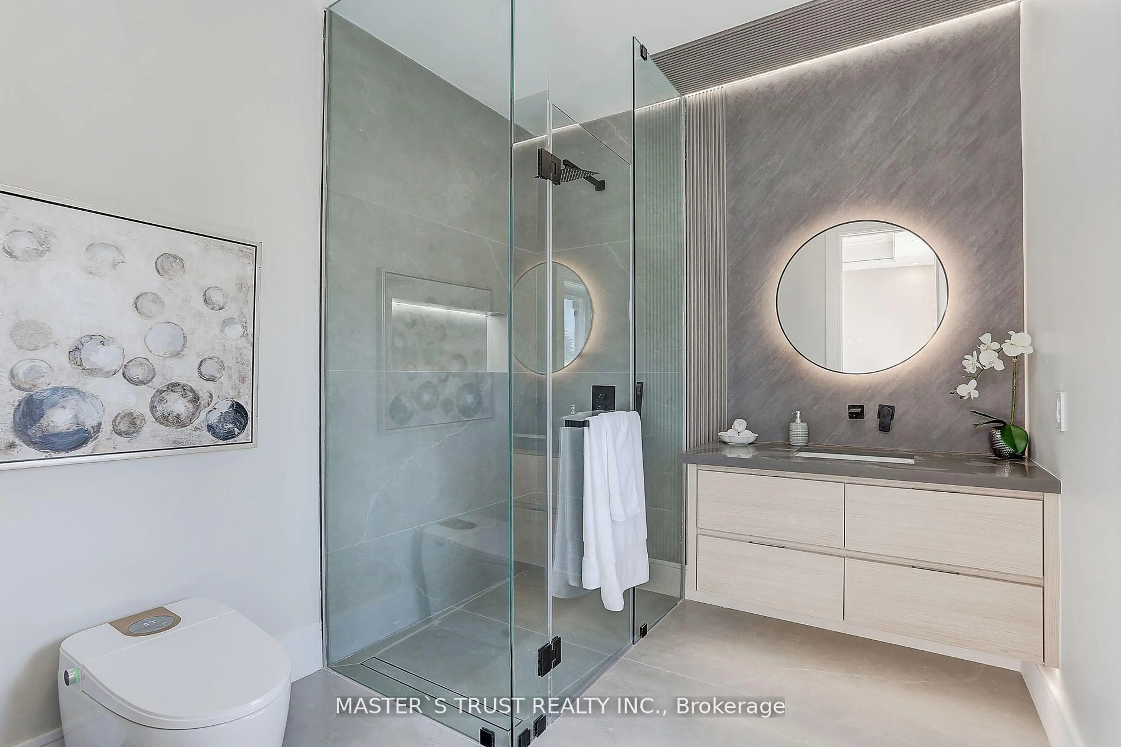 Contemporary bathroom, ceramic/tile floor for 161 Fitzgerald Ave, Markham Ontario L3R 1R7