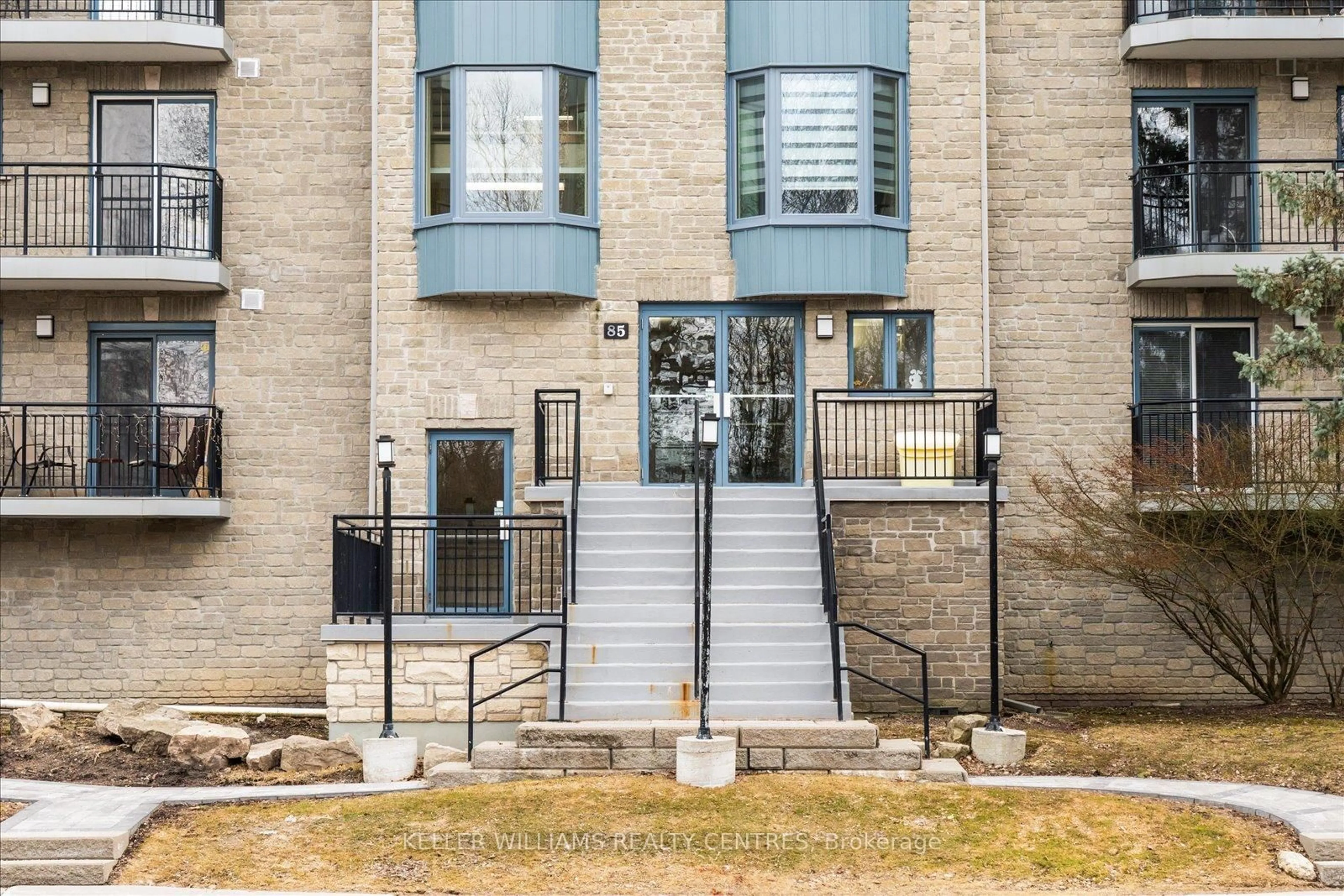 Unknown for 85 Wellington St #203, Aurora Ontario L4G 2P2