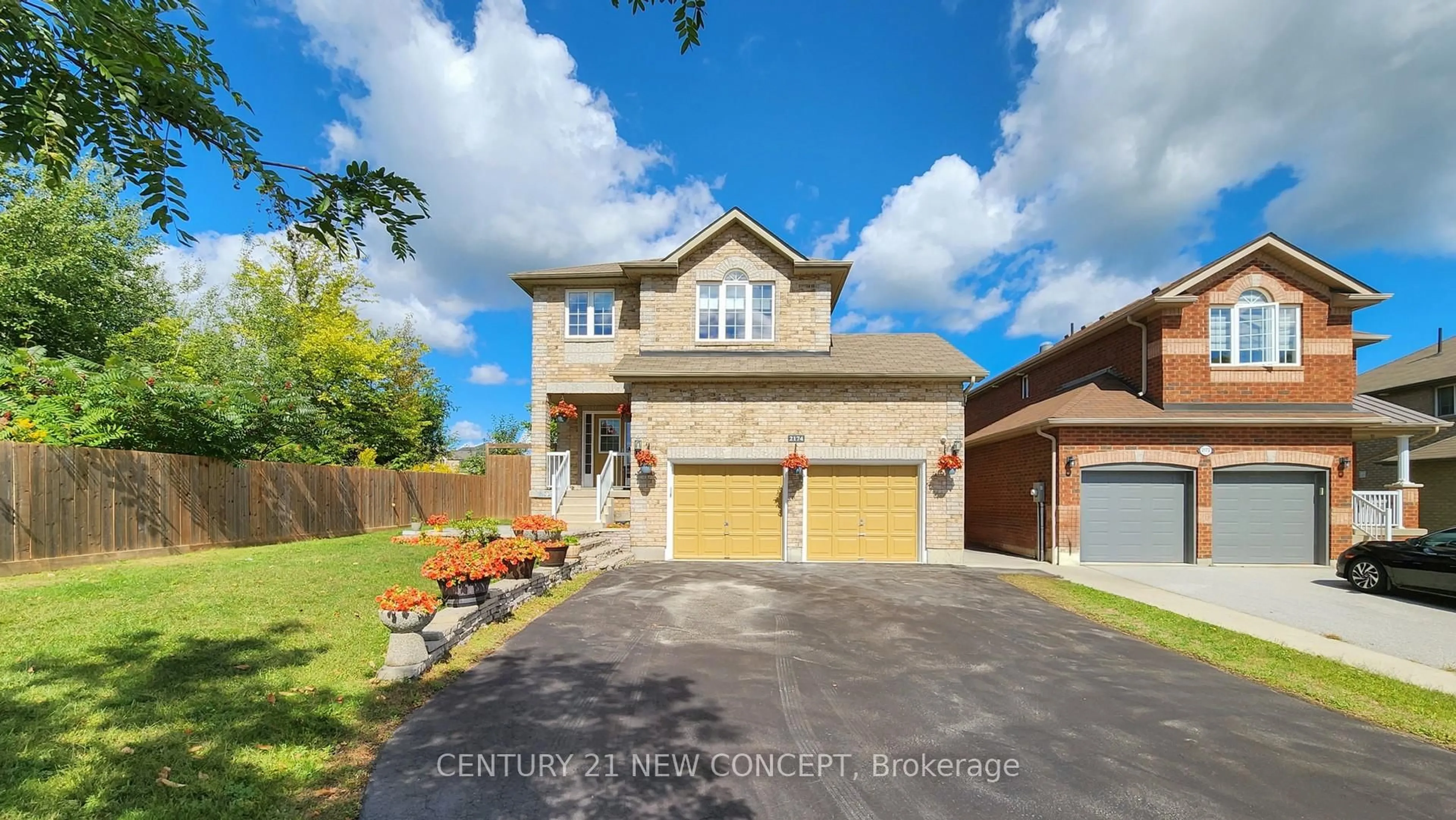 Home with brick exterior material, street for 2174 Taggart Cres, Innisfil Ontario L9S 0C4