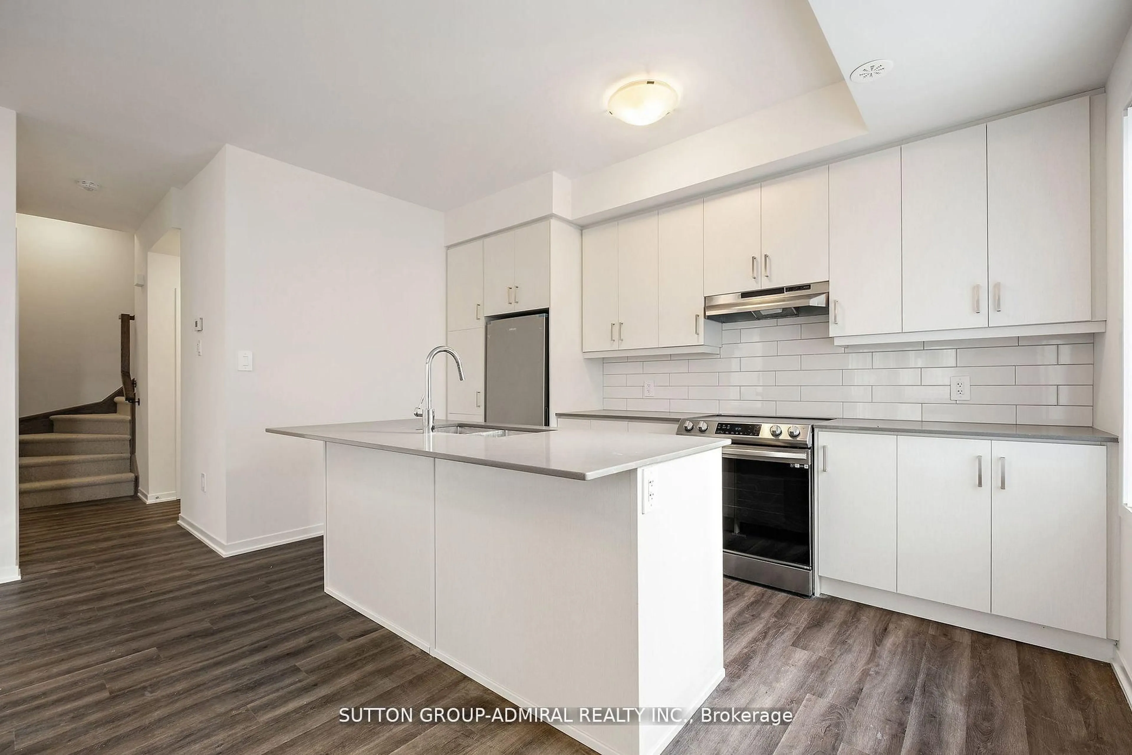 Unknown for 39 Honeycrisp Cres #TH73, Vaughan Ontario L4K 0N1