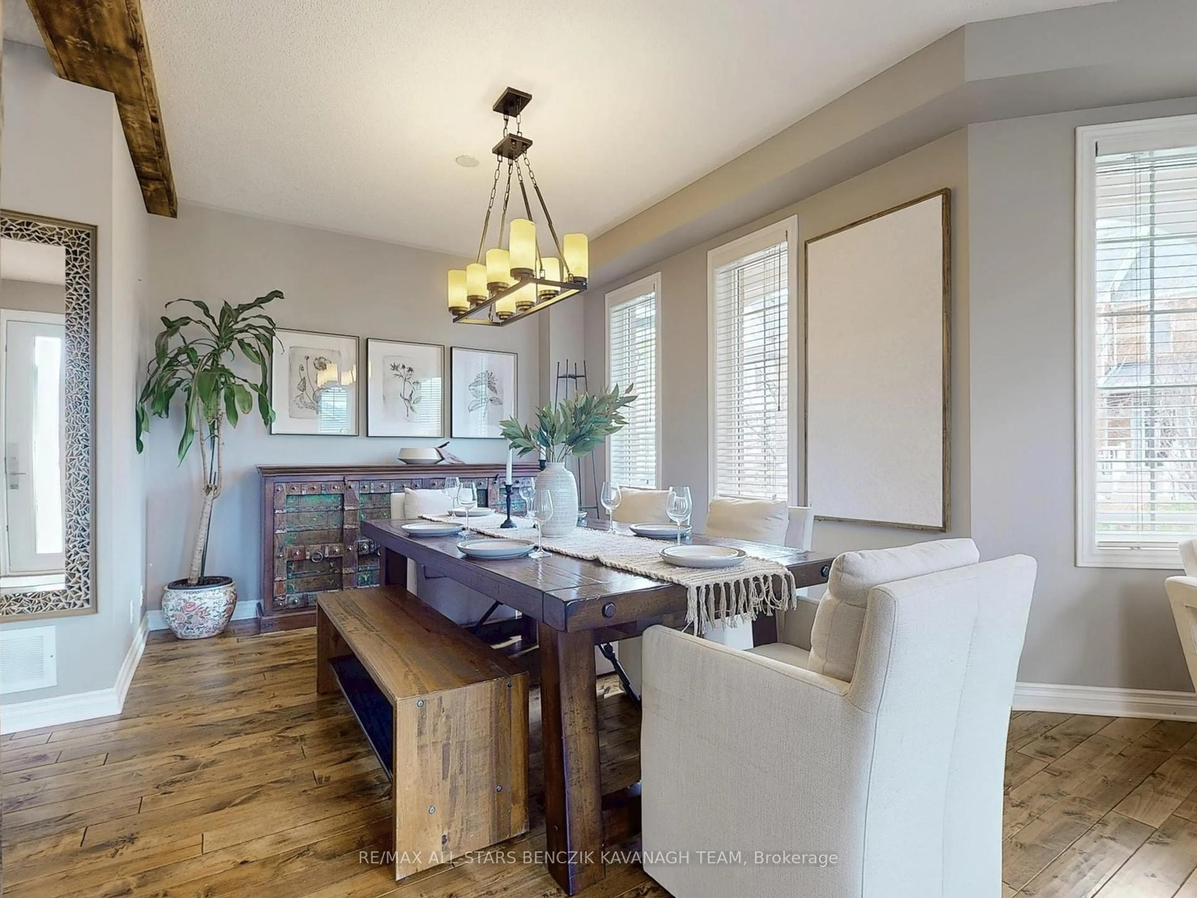 Dining room, wood/laminate floor for 27 Spring Meadow Ave, Markham Ontario L6B 1B5