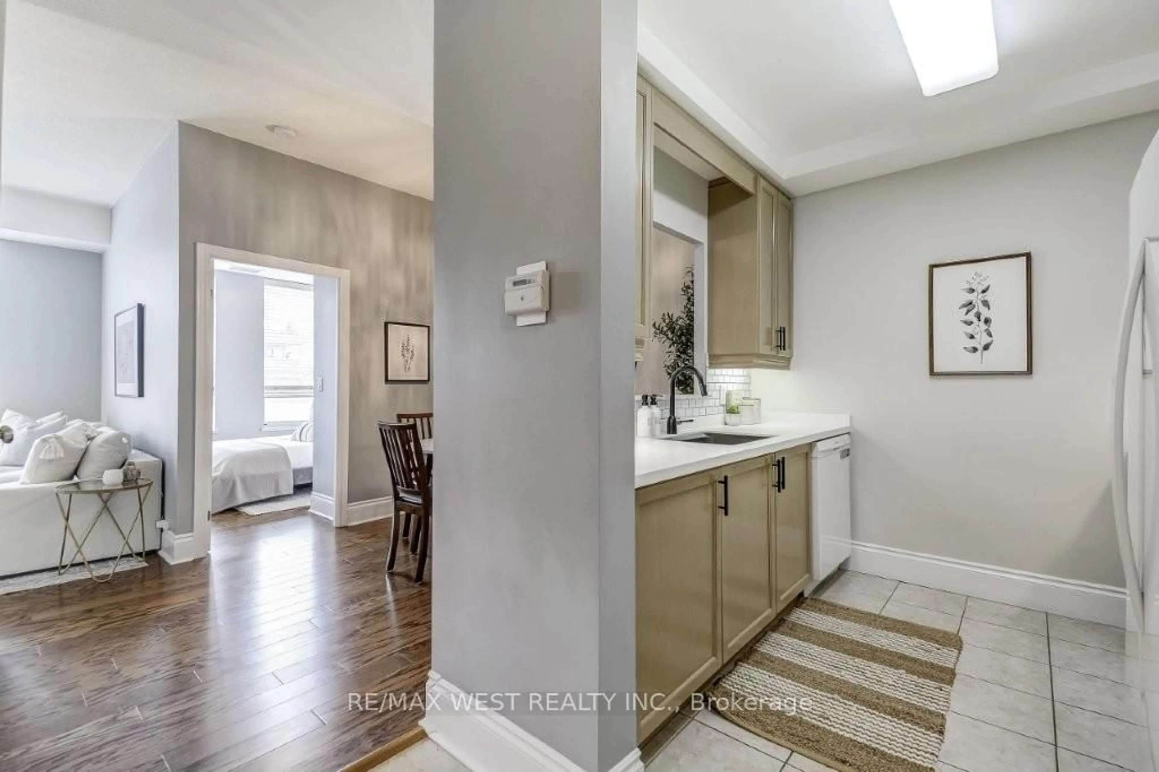Unknown for 53 Woodbridge Ave #Ph1, Vaughan Ontario L4L 9K9