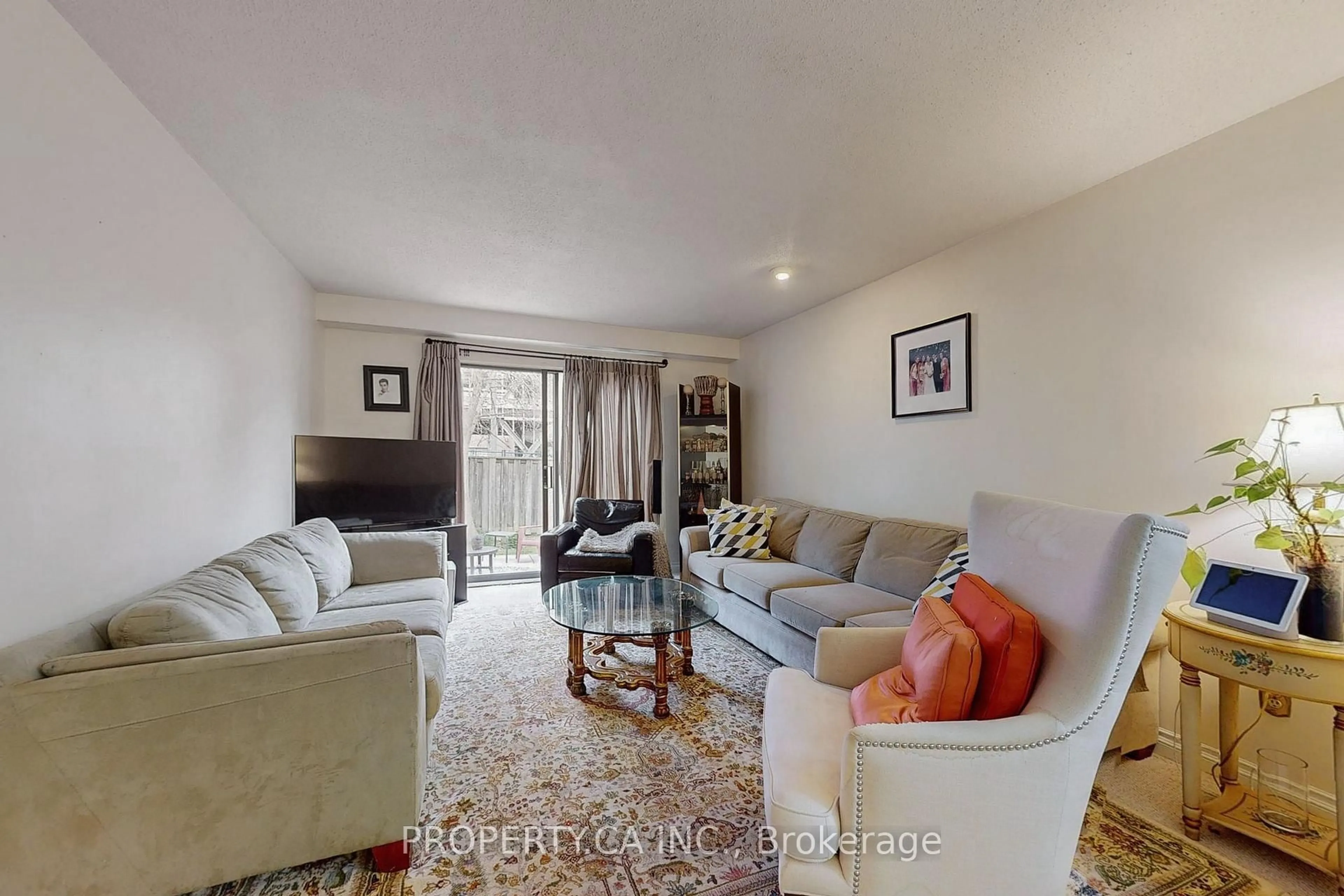 Living room with furniture, unknown for 109 Lisa Cres, Vaughan Ontario L4J 2N2