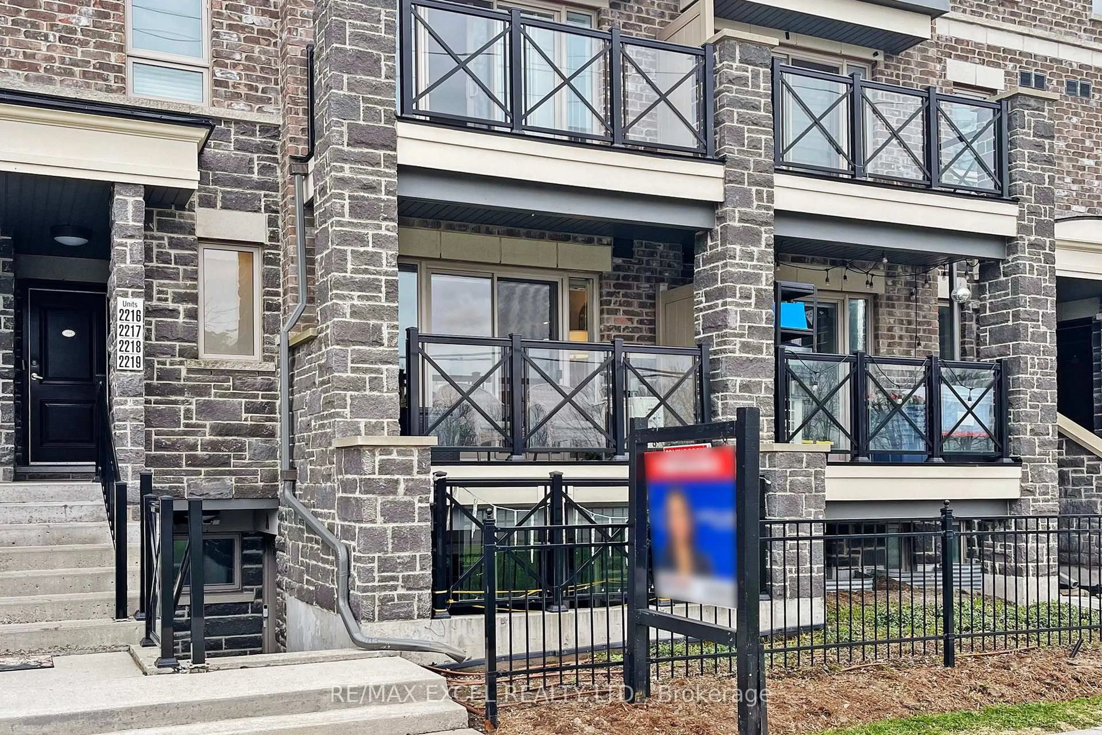 Unknown for 10 Westmeath Lane #2217, Markham Ontario L6B 1N5