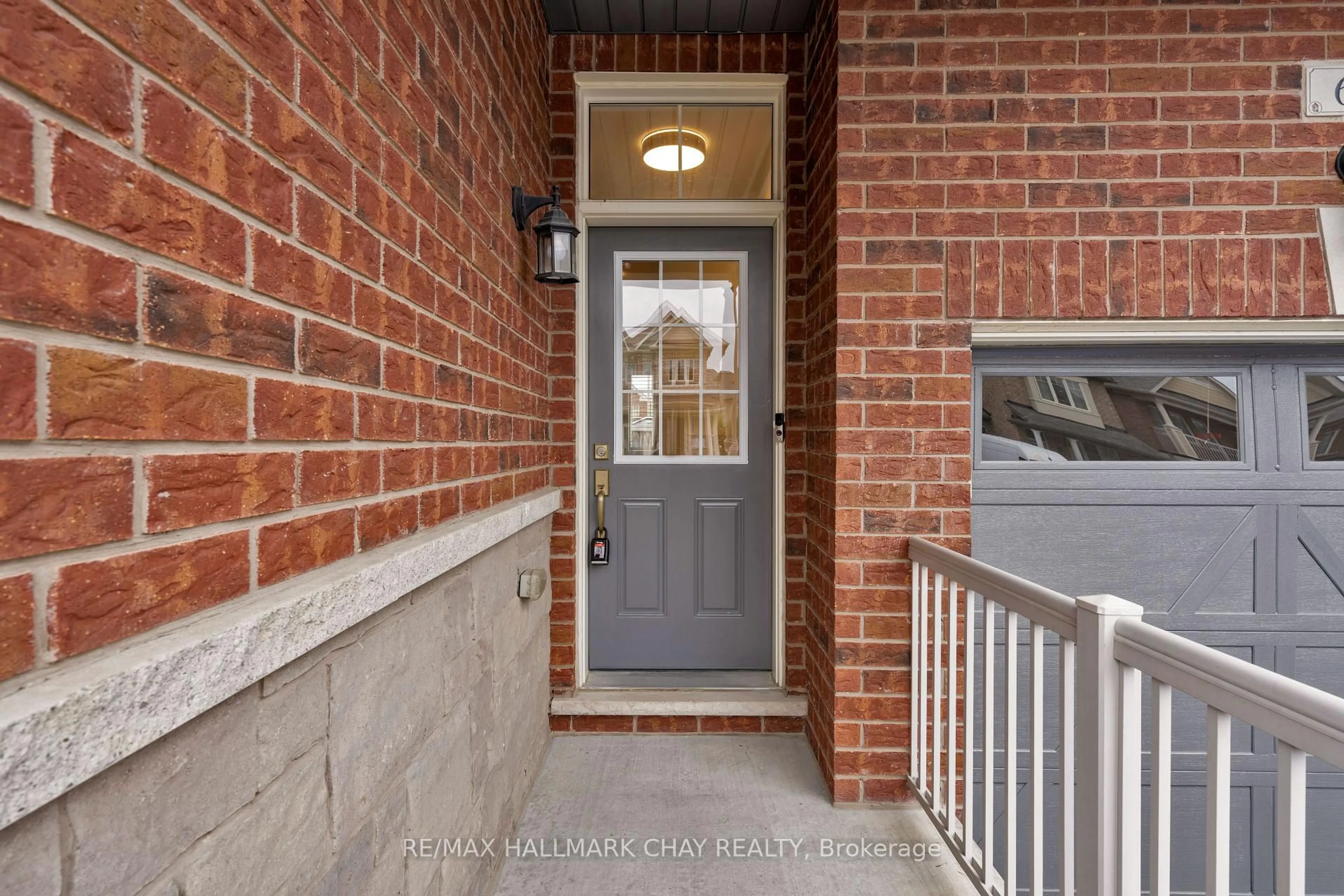 Indoor entryway for 69 pavlova Cres, Richmond Hill Ontario L4E 0V8