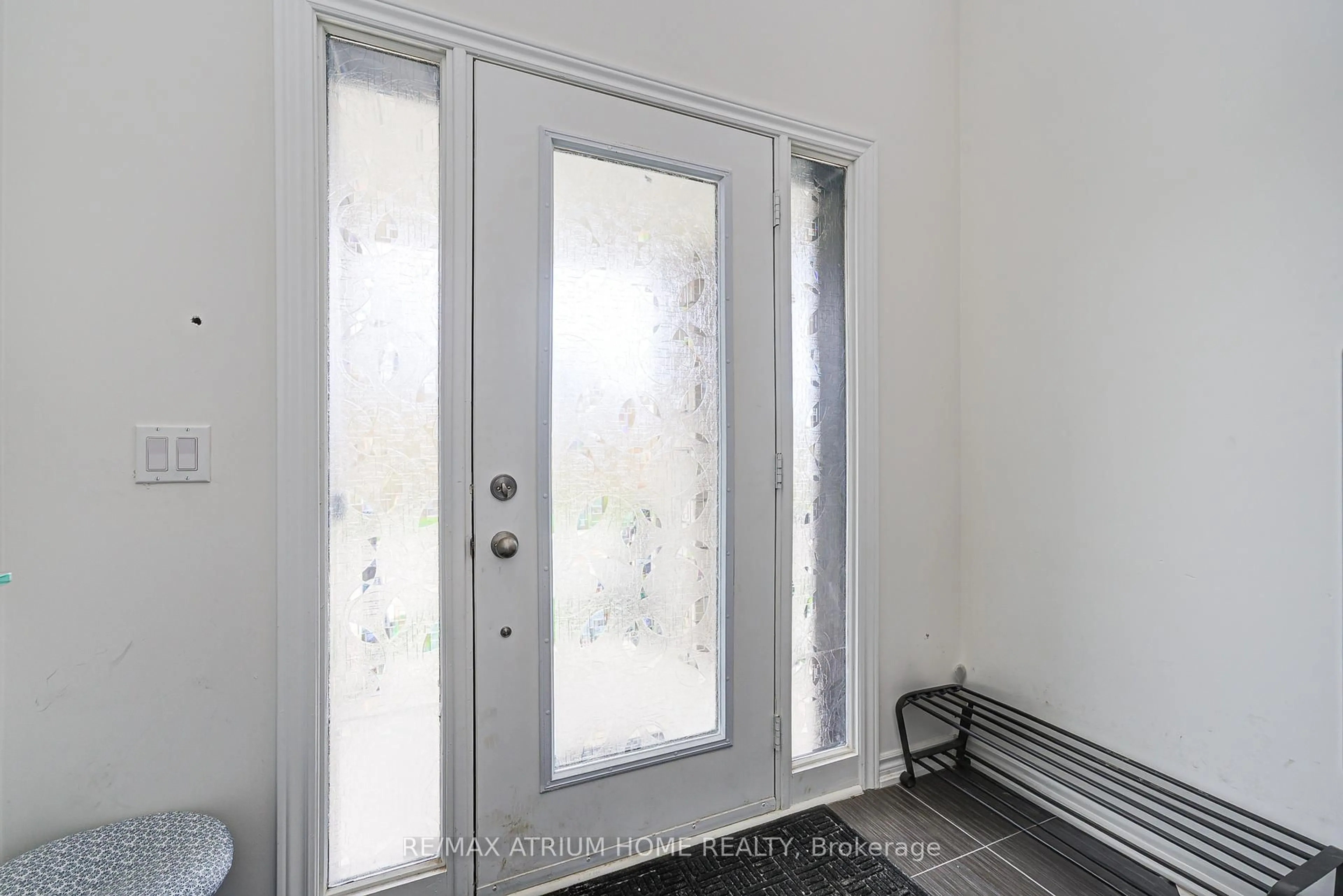 Indoor entryway for 47 Puisaya Dr, Richmond Hill Ontario L4E 1L2