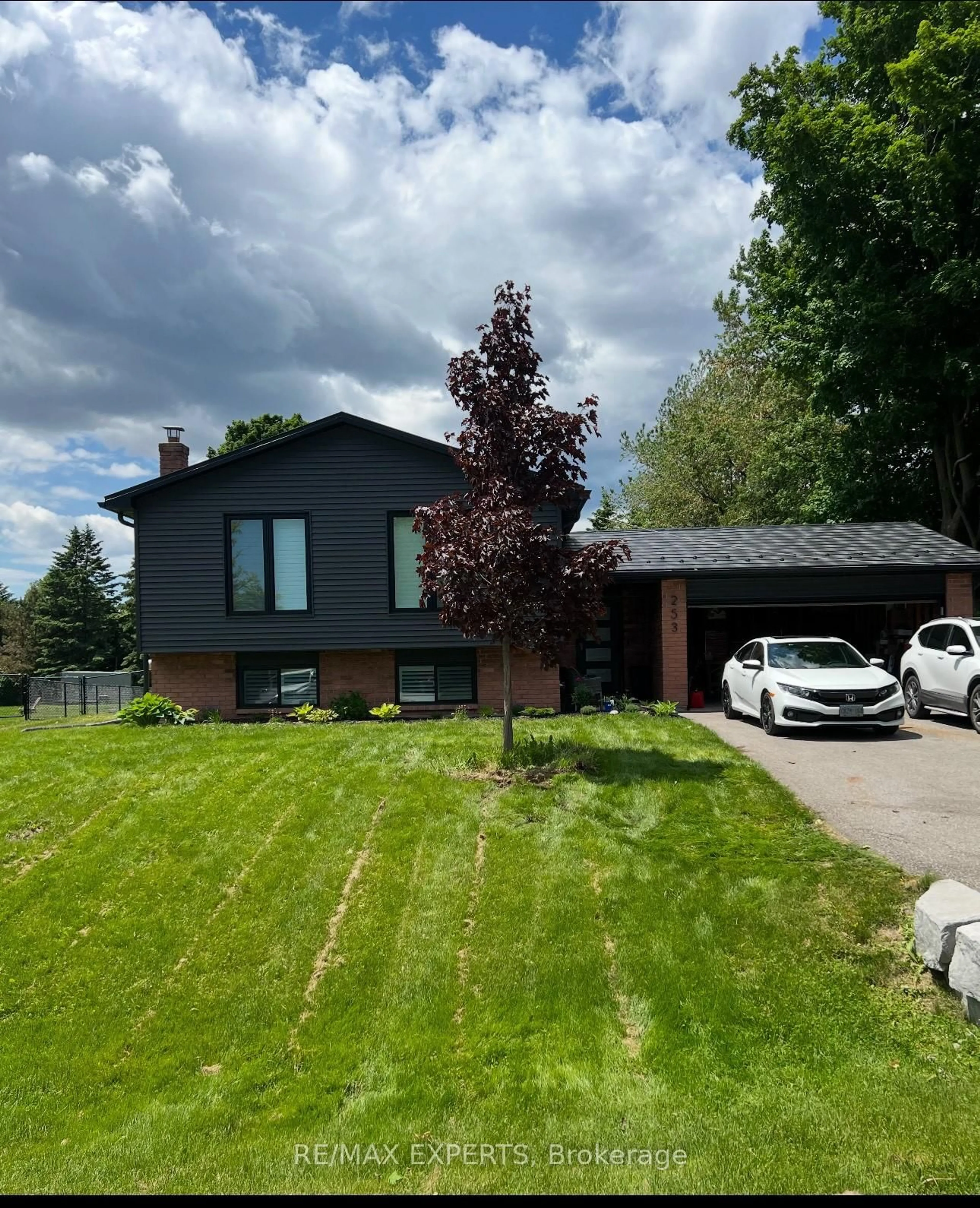 Home with vinyl exterior material, street for 253 Spencer Ave, Essa Ontario L0L 2N0