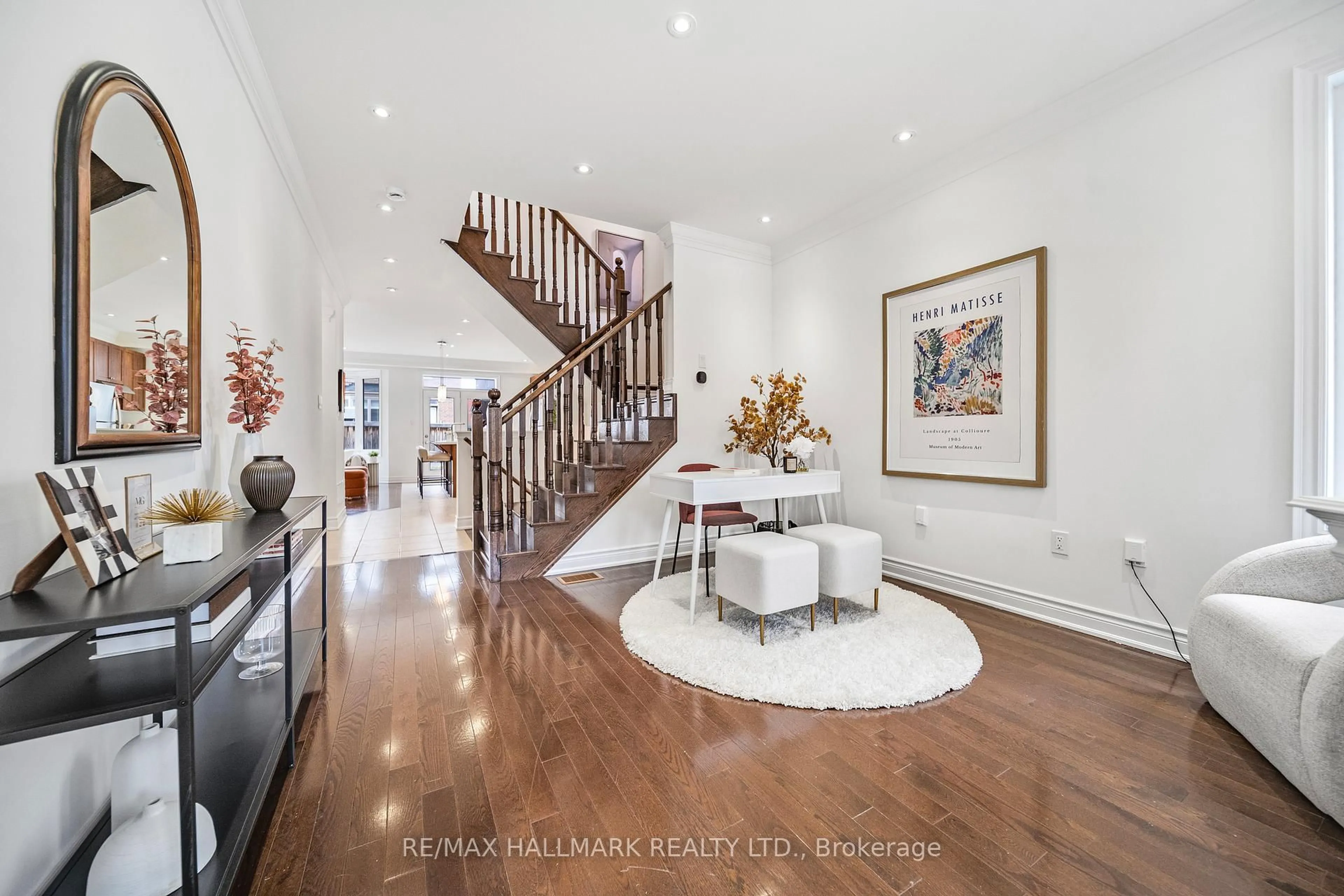 Indoor entryway for 28 Kincardine St, Vaughan Ontario L4H 4H7