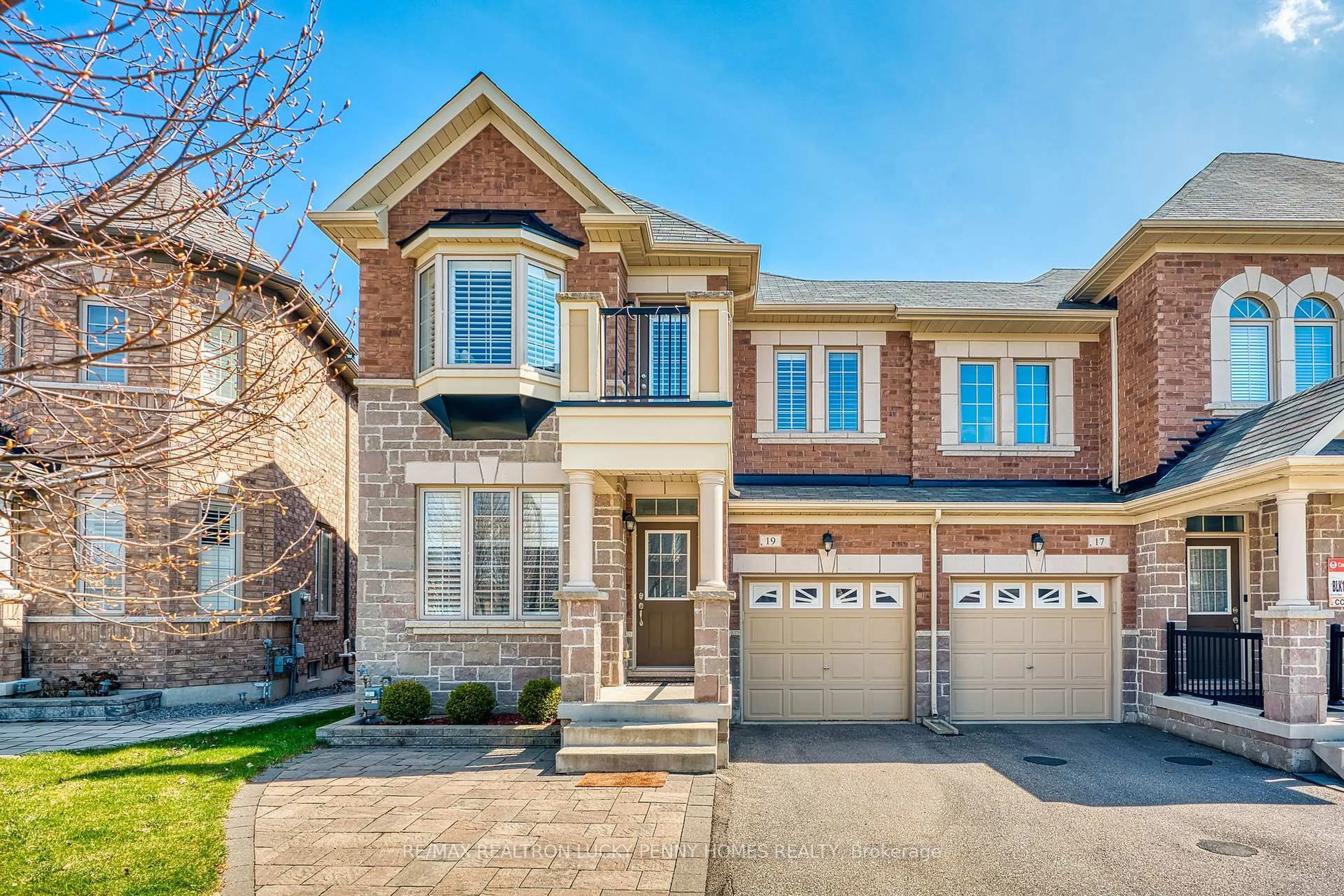 Home with brick exterior material, street for 19 Wermoth Crt, Markham Ontario L6E 0S6
