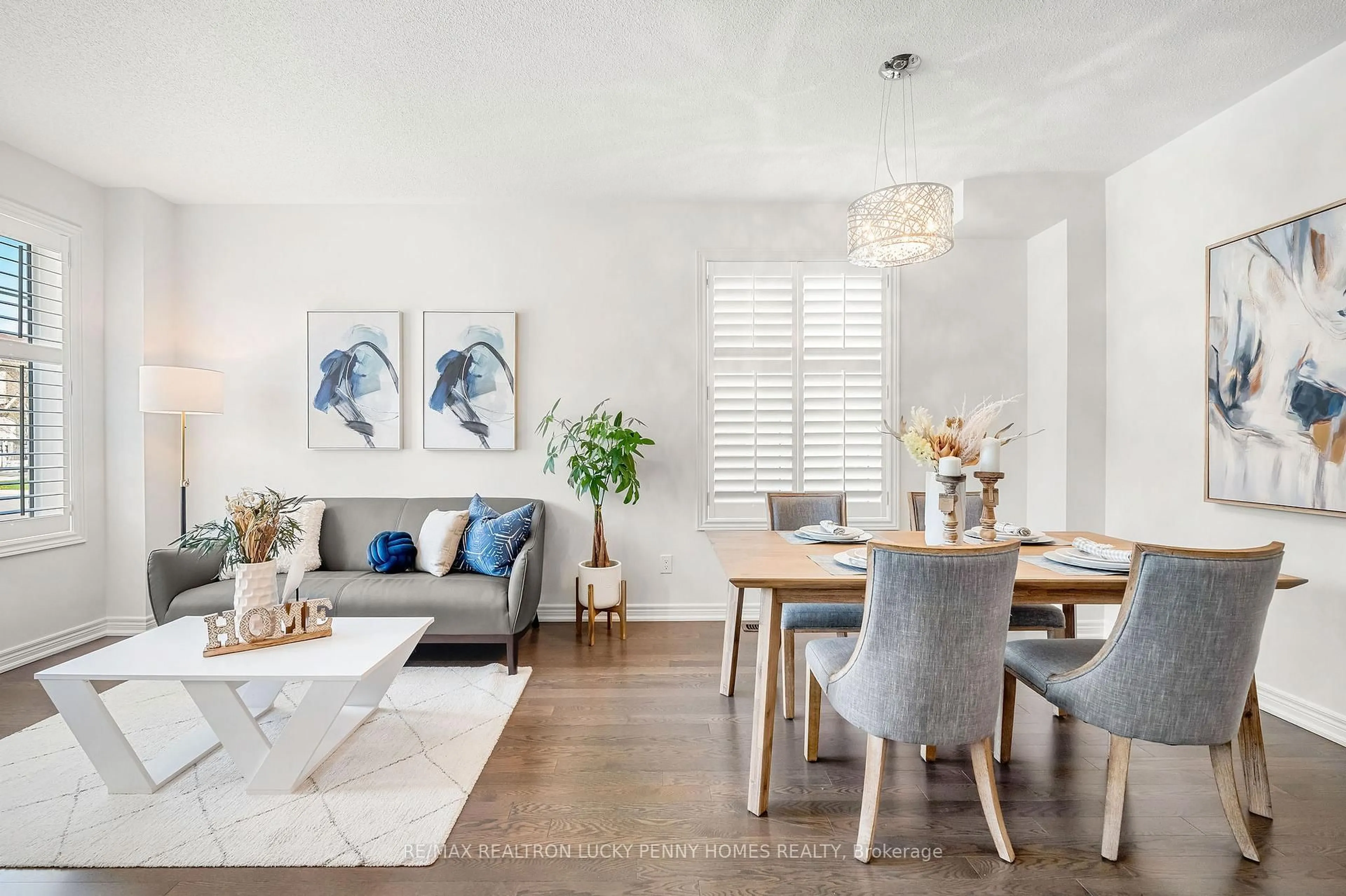 Living room with furniture, unknown for 19 Wermoth Crt, Markham Ontario L6E 0S6