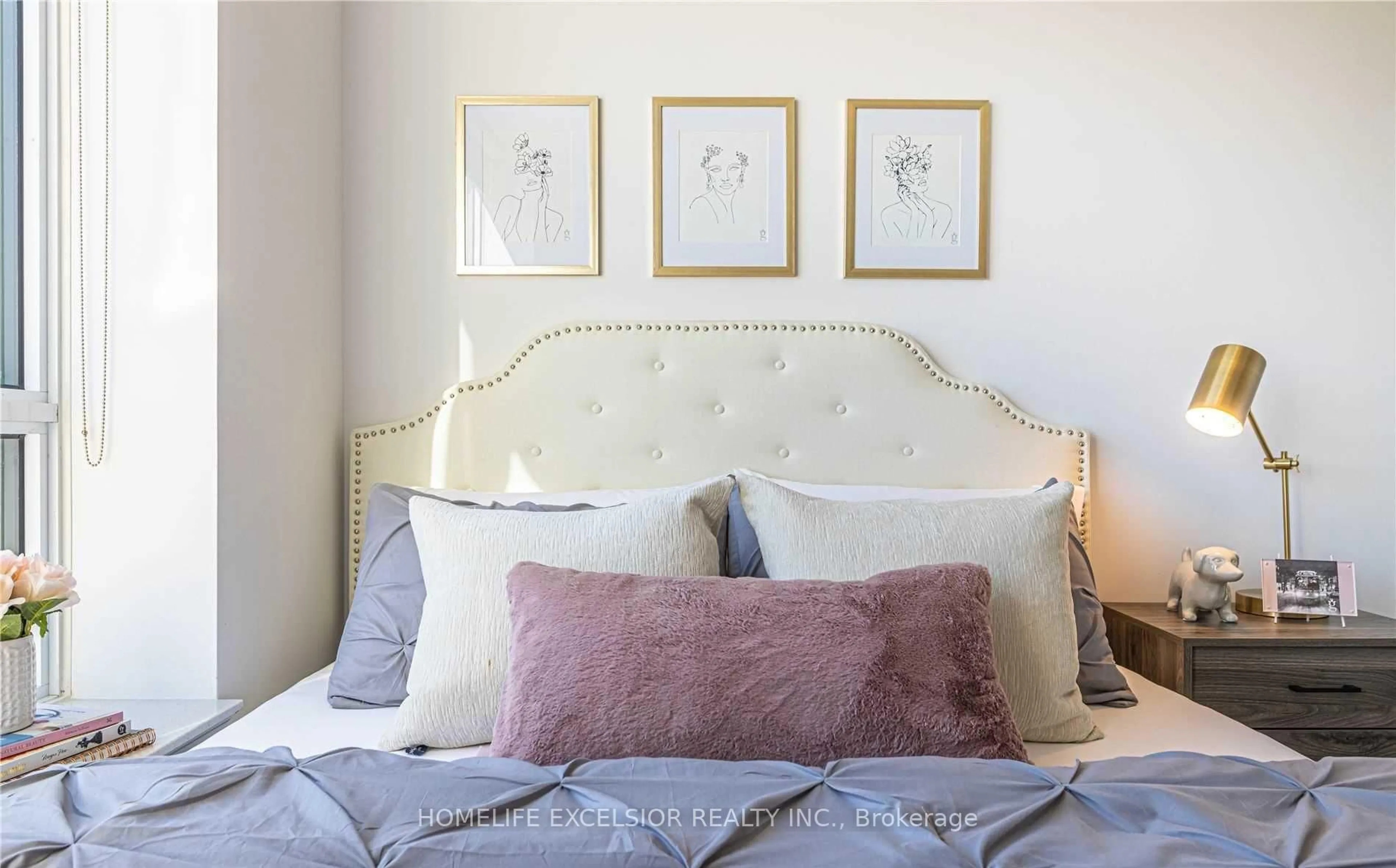 Bedroom with bed, unknown for 9 Stollery Pond Cres #602, Markham Ontario L6C 0Y1