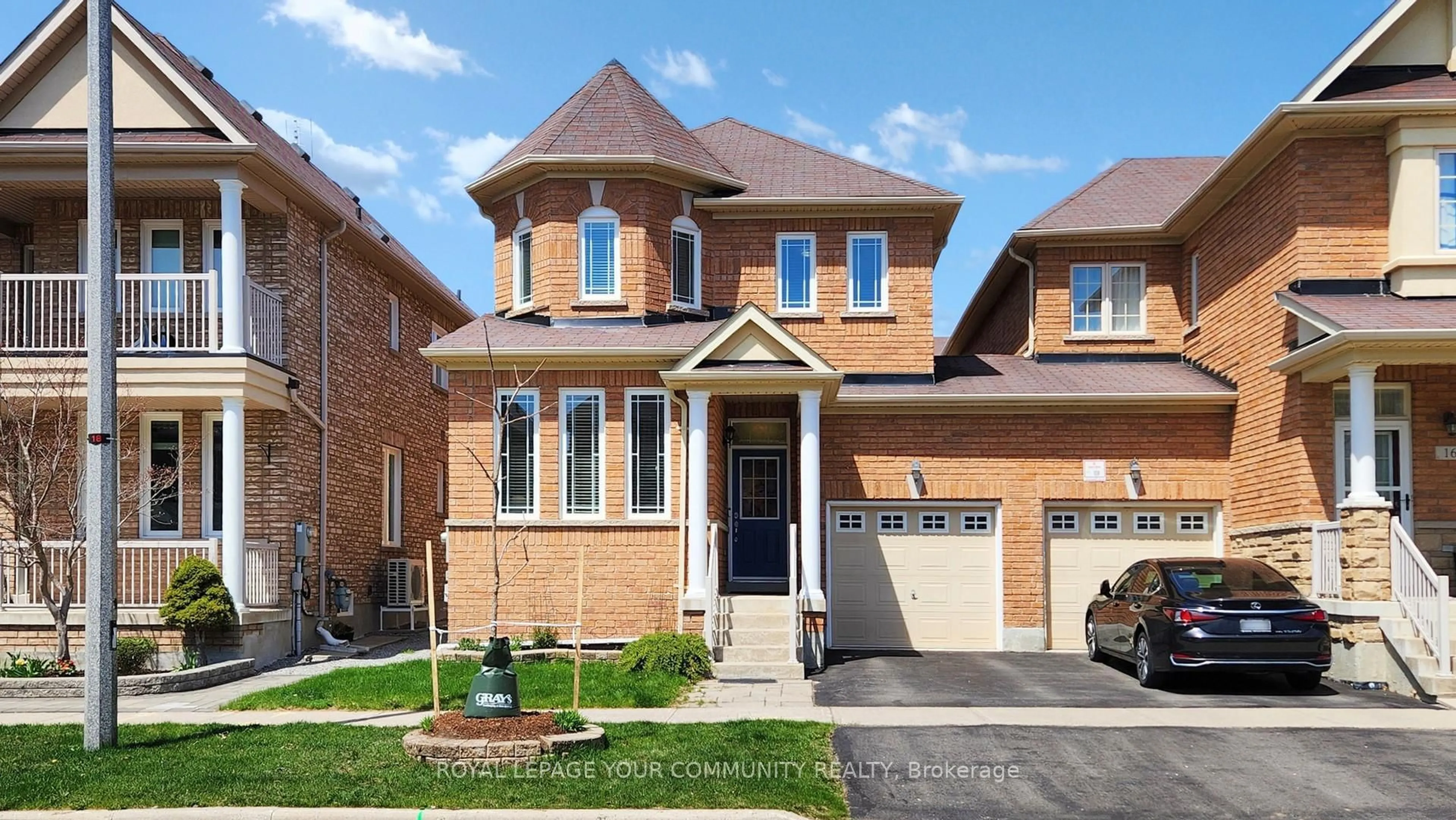 Home with brick exterior material, street for 18 Sisina Ave, Markham Ontario L6C 0H6