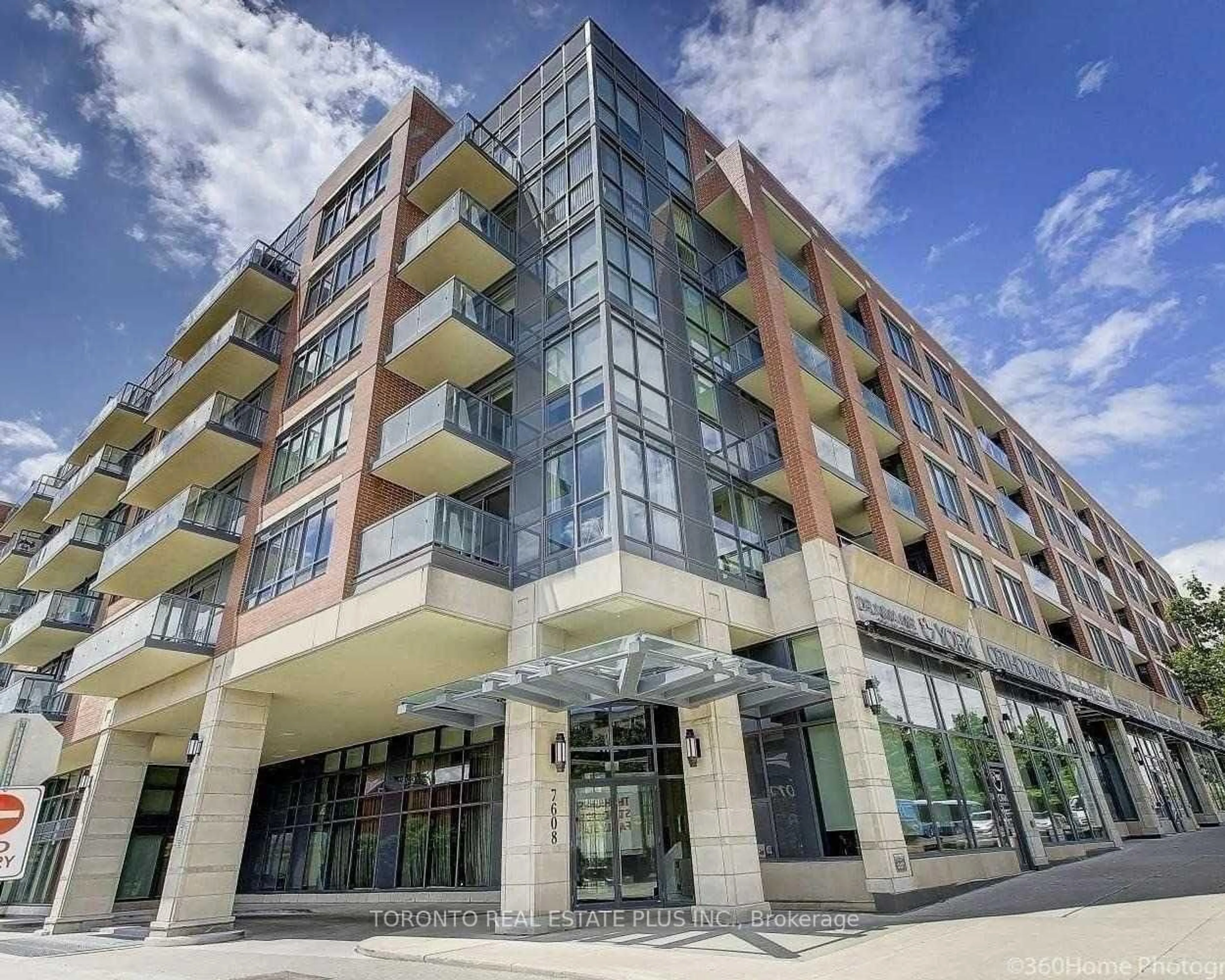 Unknown for 7608 Yonge St #206, Vaughan Ontario L4J 0J5