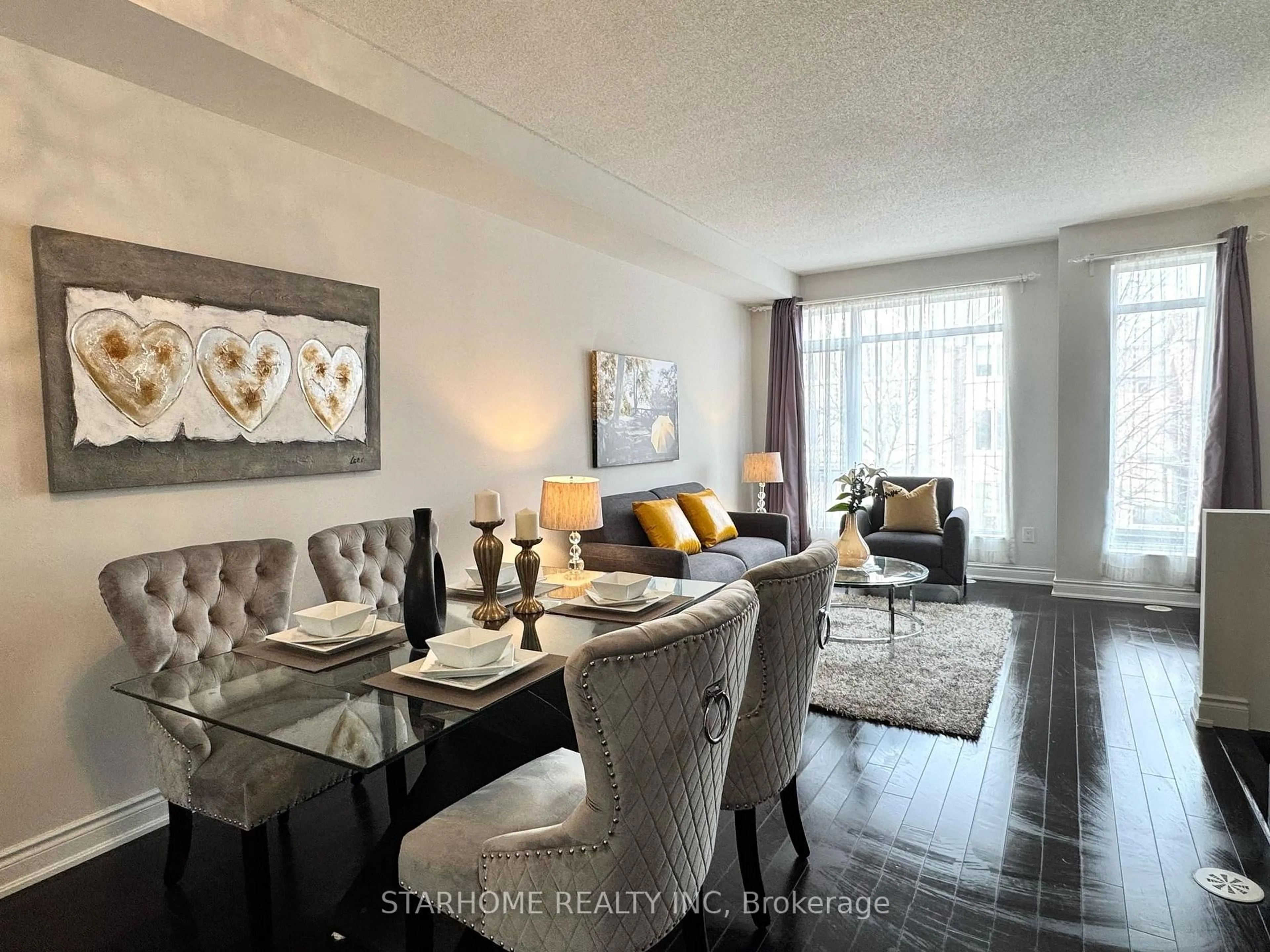 Living room with furniture, unknown for 311 South Park Rd, Markham Ontario L3T 0B9