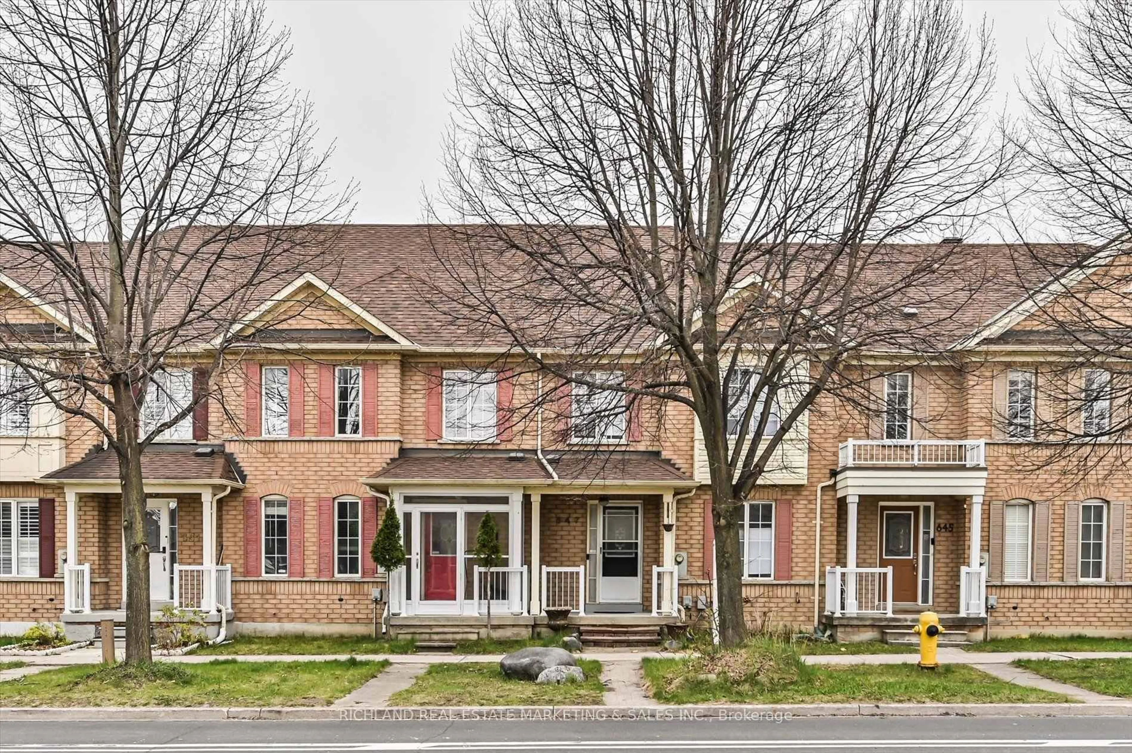 Home with brick exterior material, street for 647 South Unionville Ave, Markham Ontario L3R 4W6