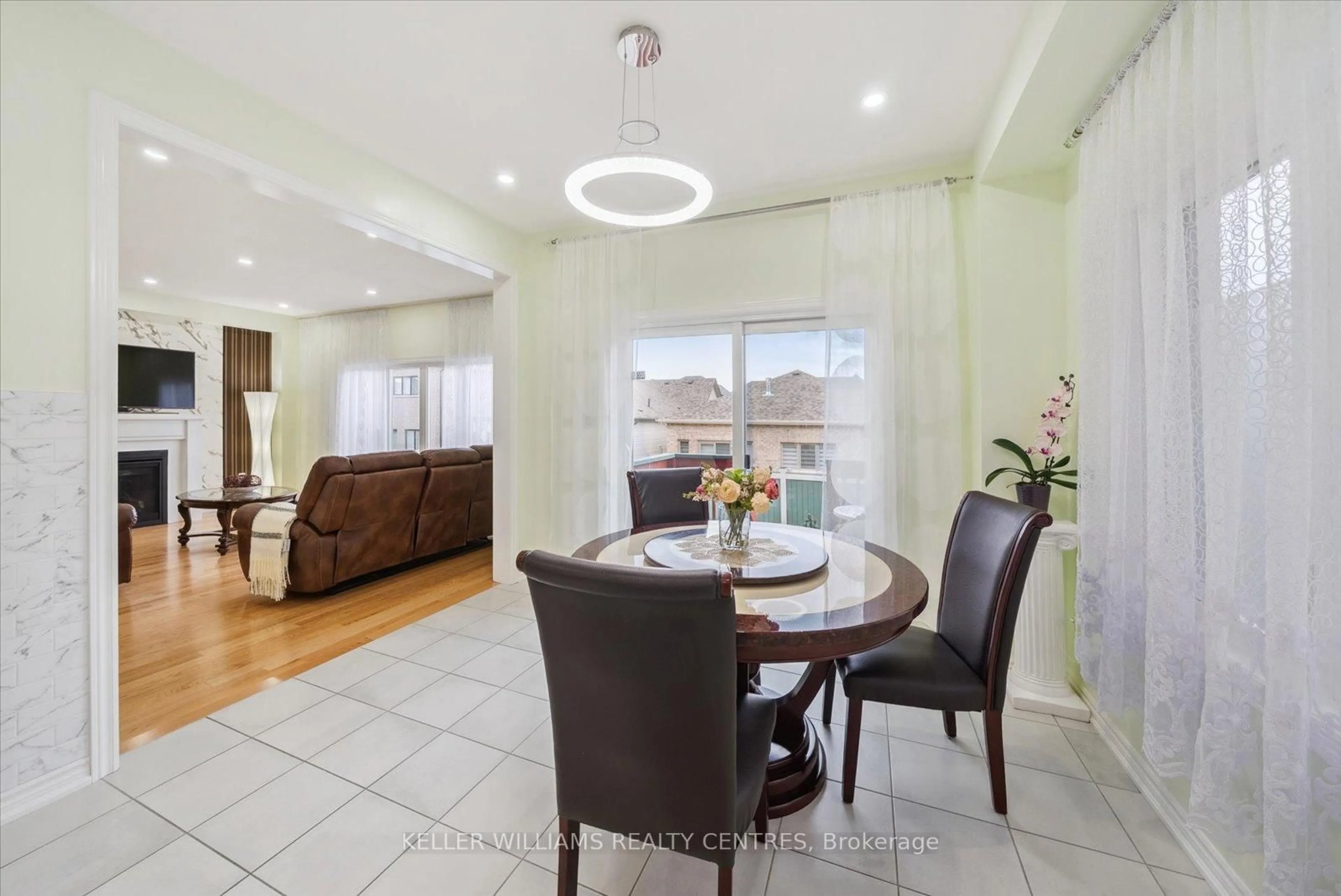 Dining room, ceramic/tile floor for 26 Pietrowski Dr, Georgina Ontario L4P 1J5