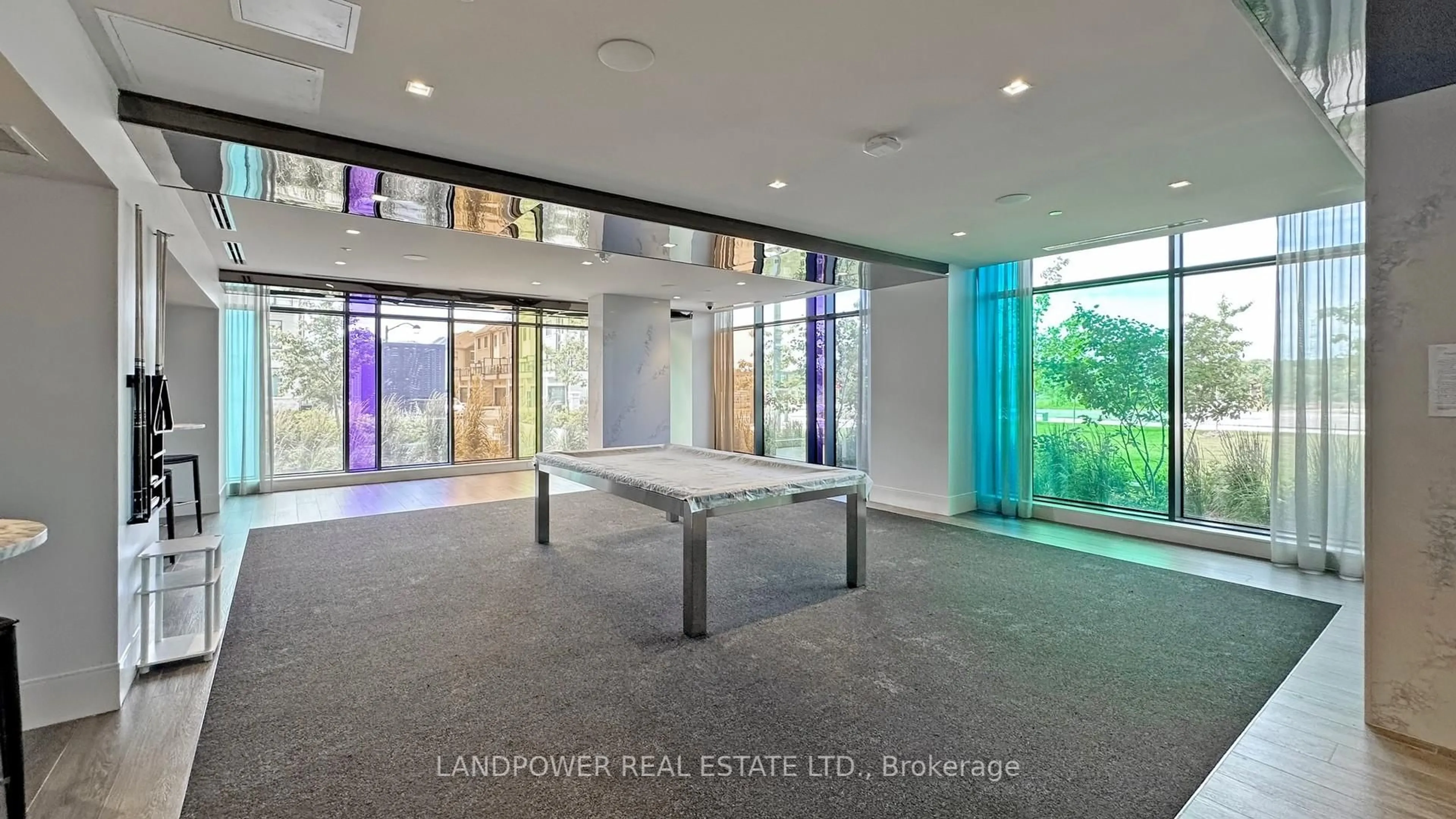 Indoor foyer for 12 Gandhi Lane #2106, Markham Ontario L3T 0G8