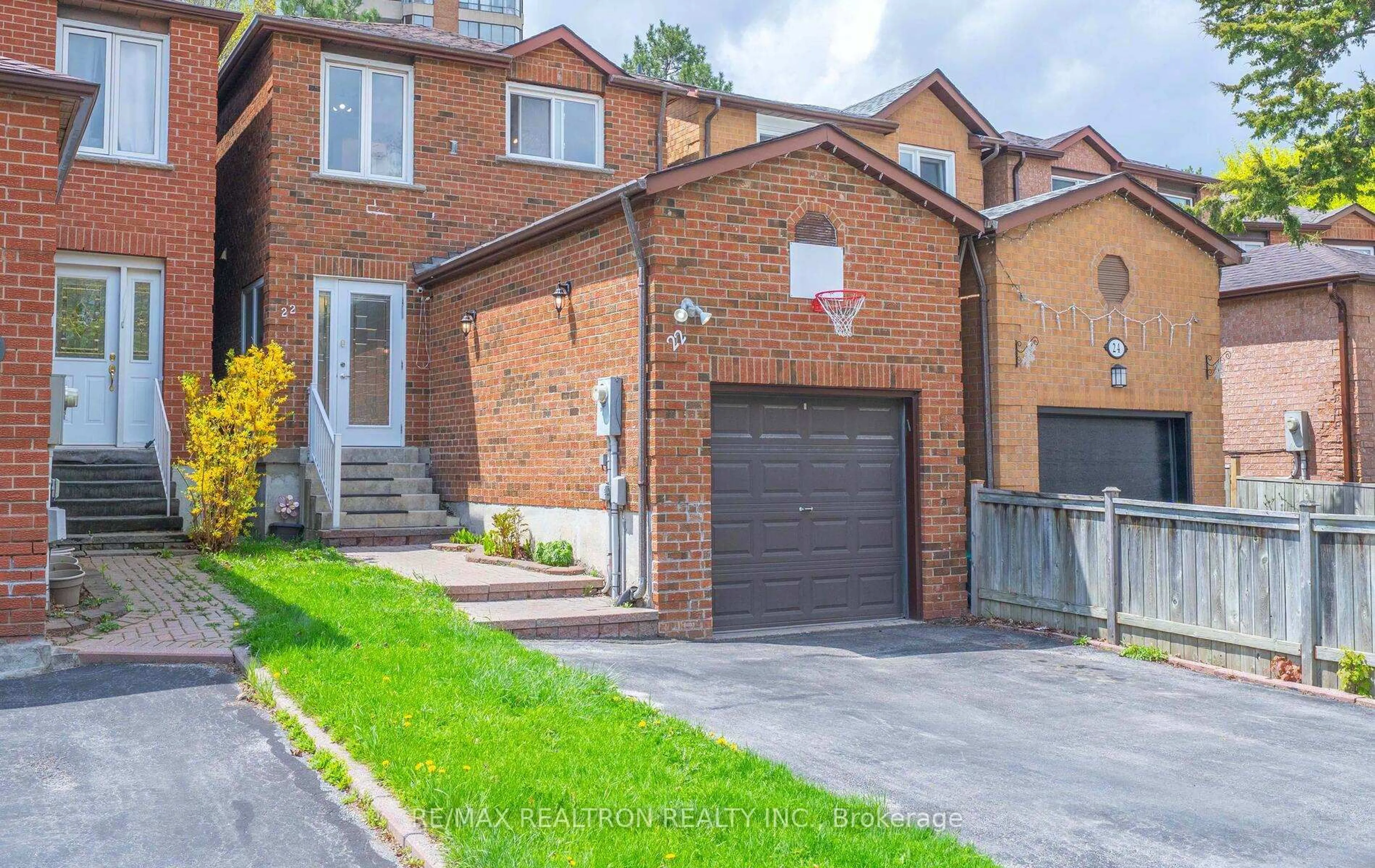 Home with brick exterior material, street for 22 Rejane Cres, Vaughan Ontario L4J 5A2