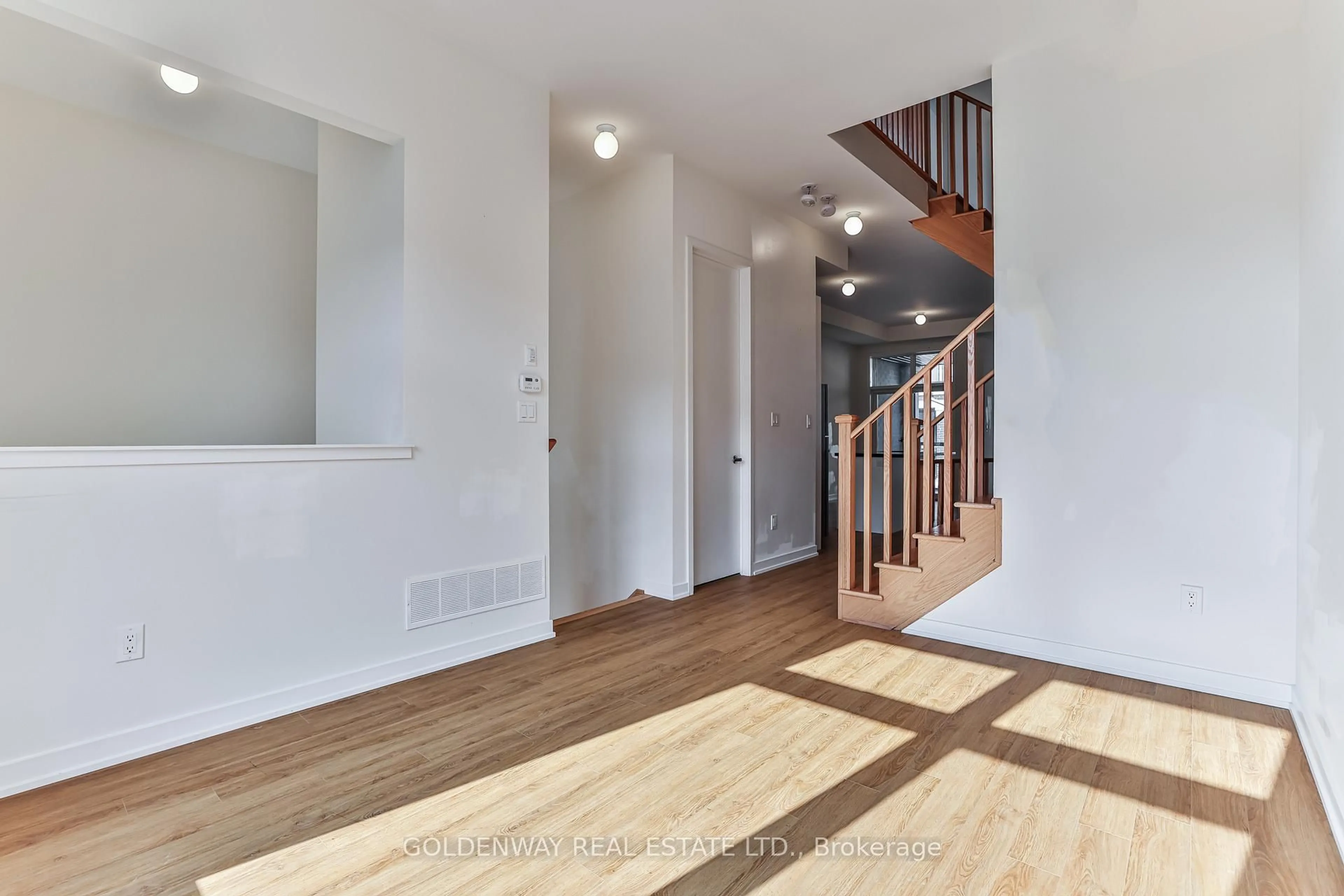 Indoor entryway for 31 Wuhan Lane, Markham Ontario L6E 0V4