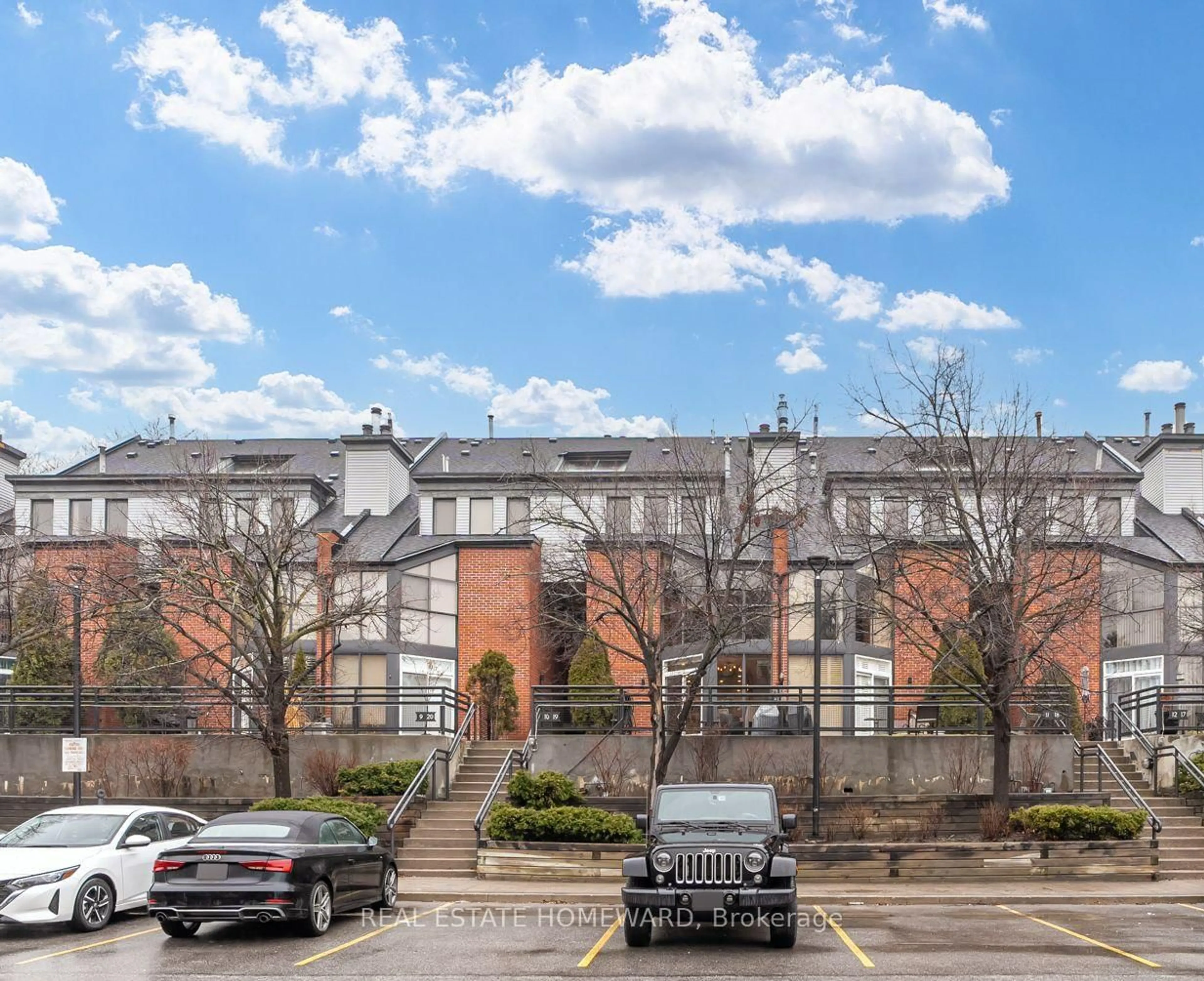 Unknown for 100 Arbors Lane #TH10, Vaughan Ontario L4L 7G4