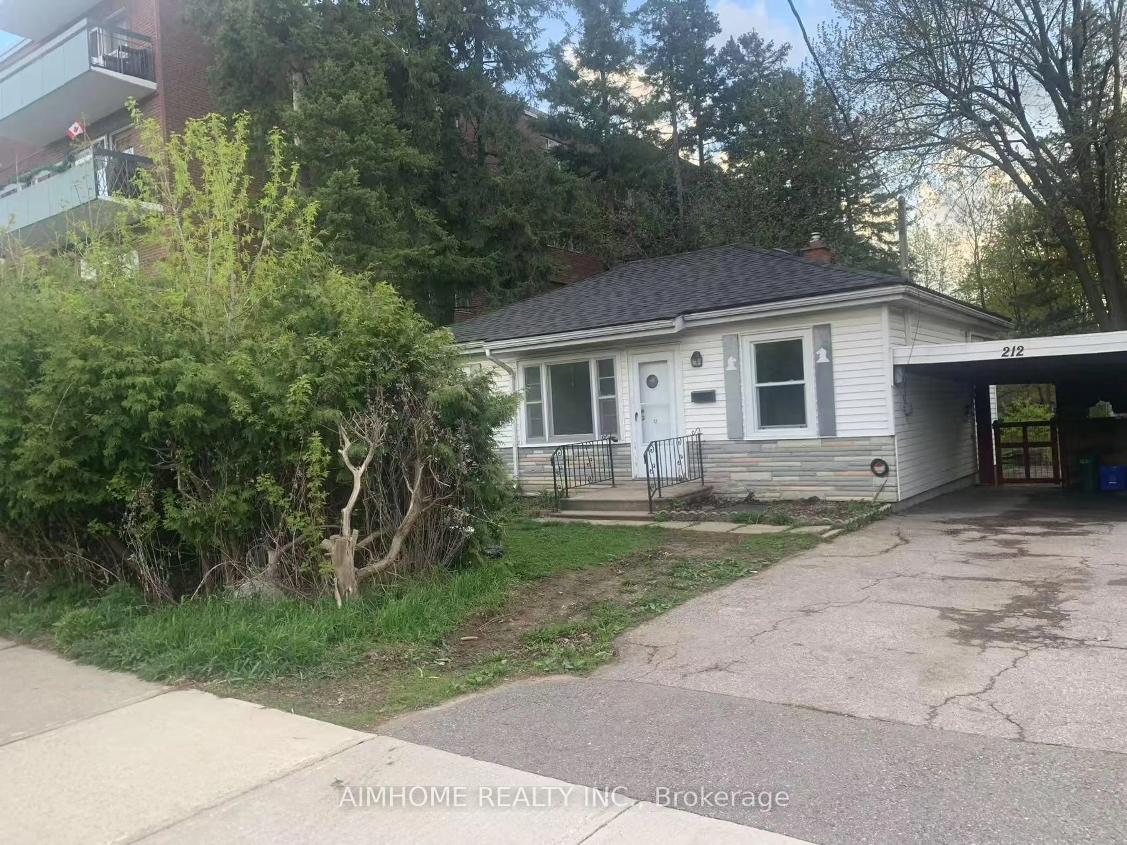 Unknown for 212 Essex Ave, Richmond Hill Ontario L4C 2B8