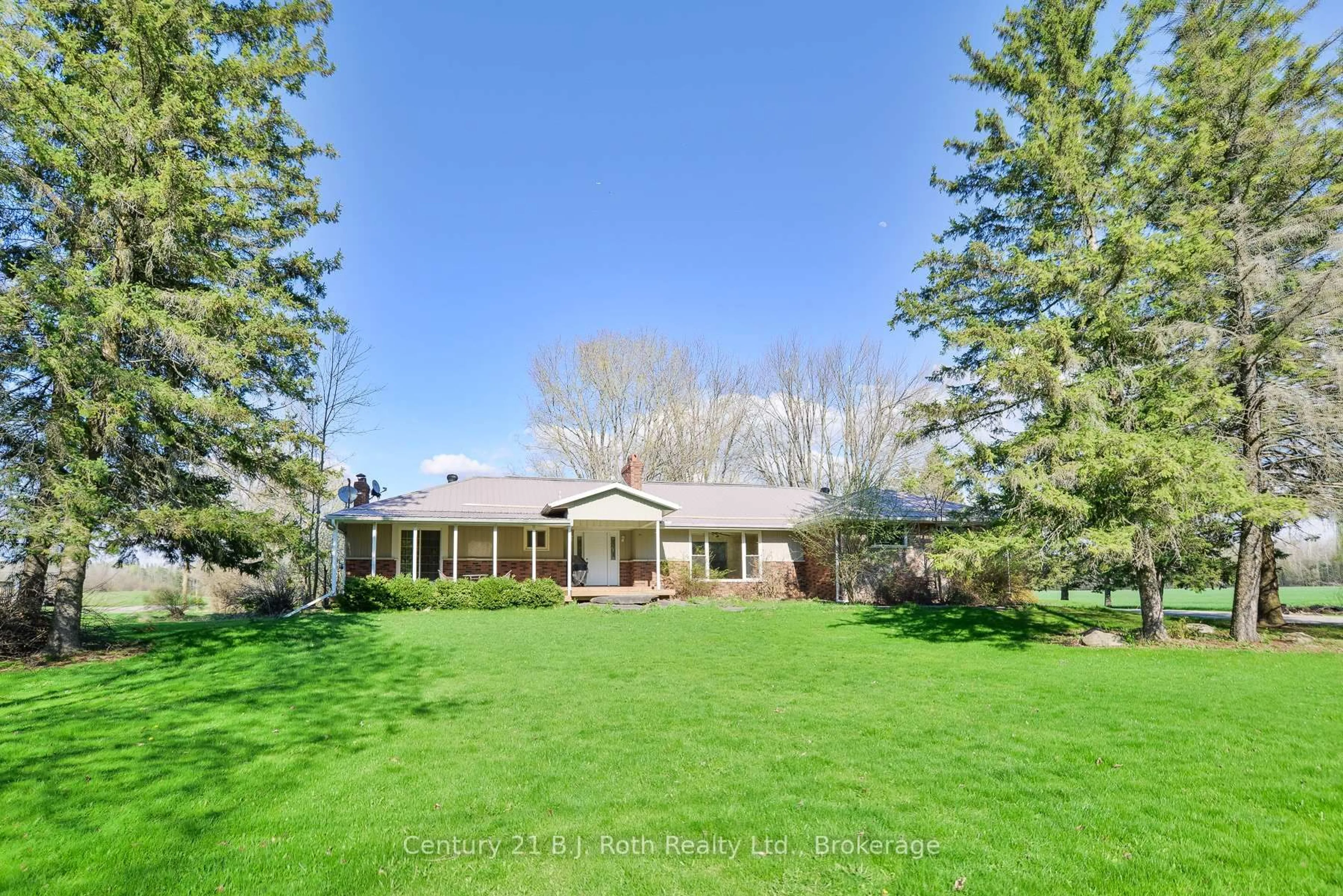 A pic from outside/outdoor area/front of a property/back of a property/a pic from drone, unknown for B32405 Thorah Sdrd, Brock Ontario L0K 1A0