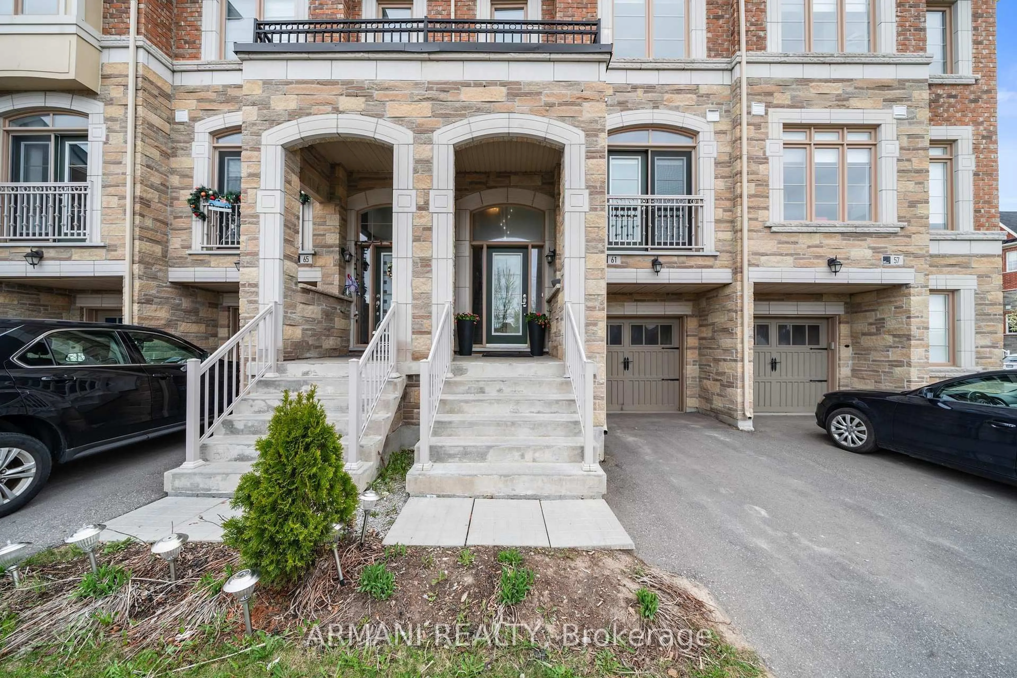 Unknown for 61 Sunset Terr, Vaughan Ontario L4H 4S3