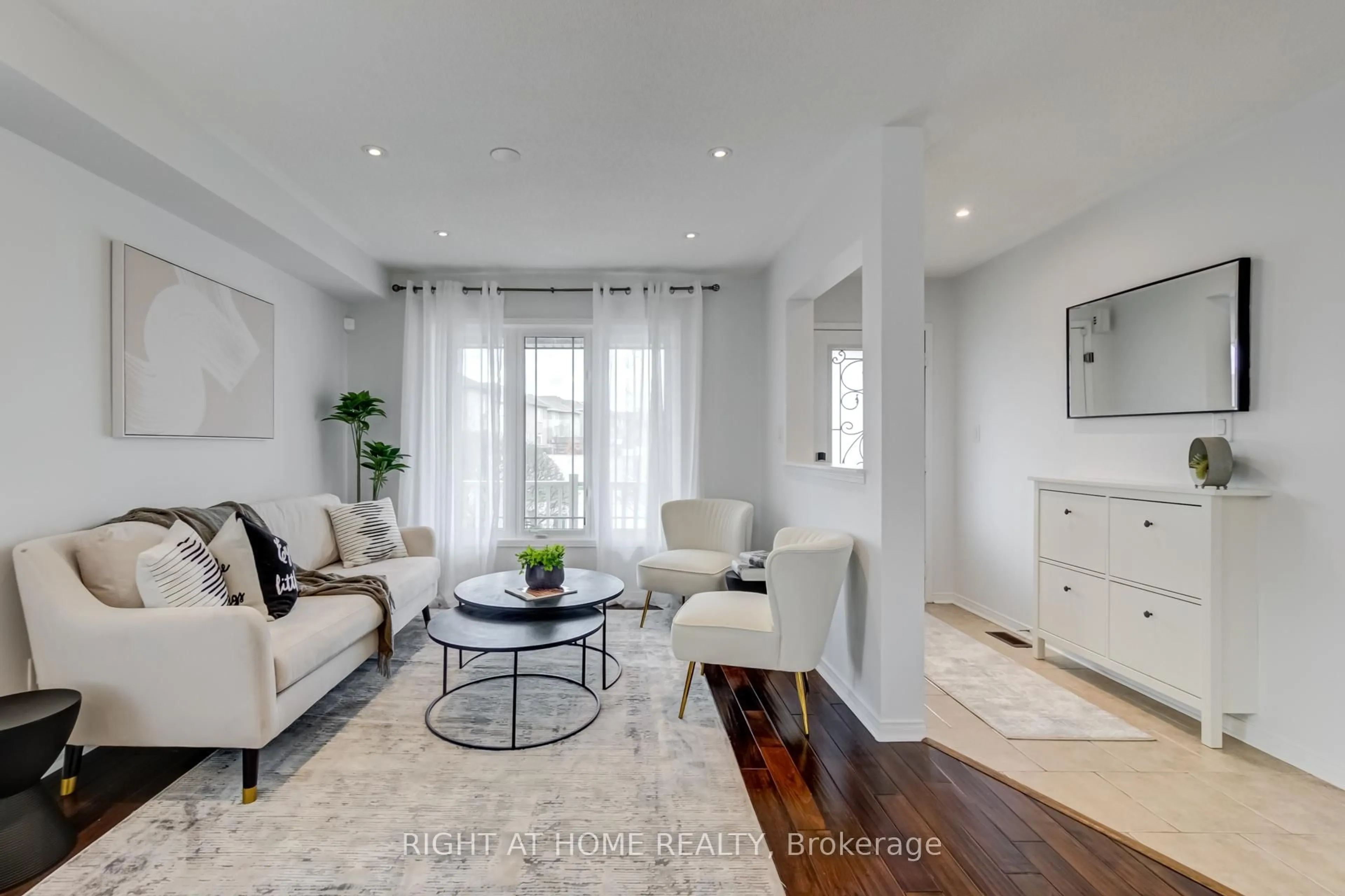 Living room with furniture, unknown for 829 Miller Park Ave, Bradford West Gwillimbury Ontario L3Z 0L7