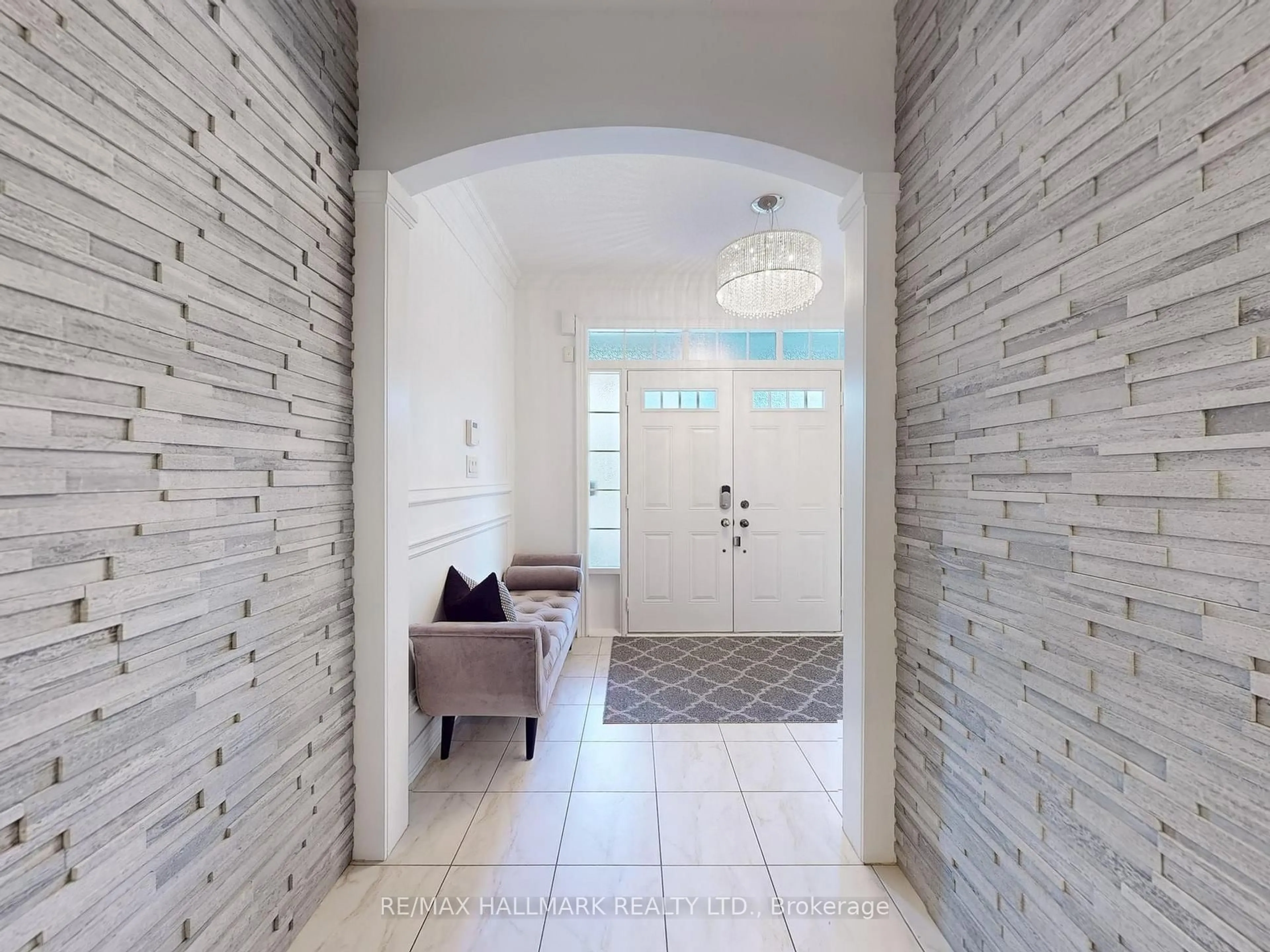 Indoor entryway for 60 Wardlaw Pl, Vaughan Ontario L4H 0Z8