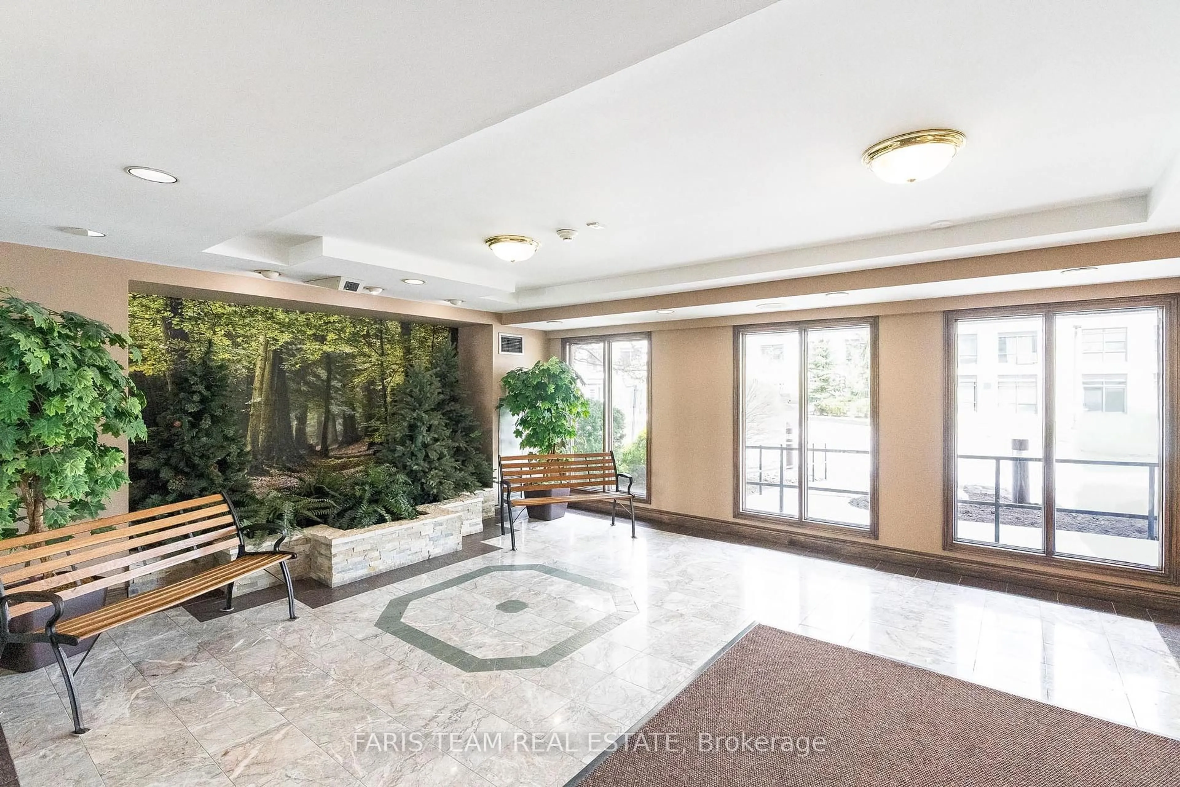 Unknown for 270 Davis Dr #409, Newmarket Ontario L3Y 8K2