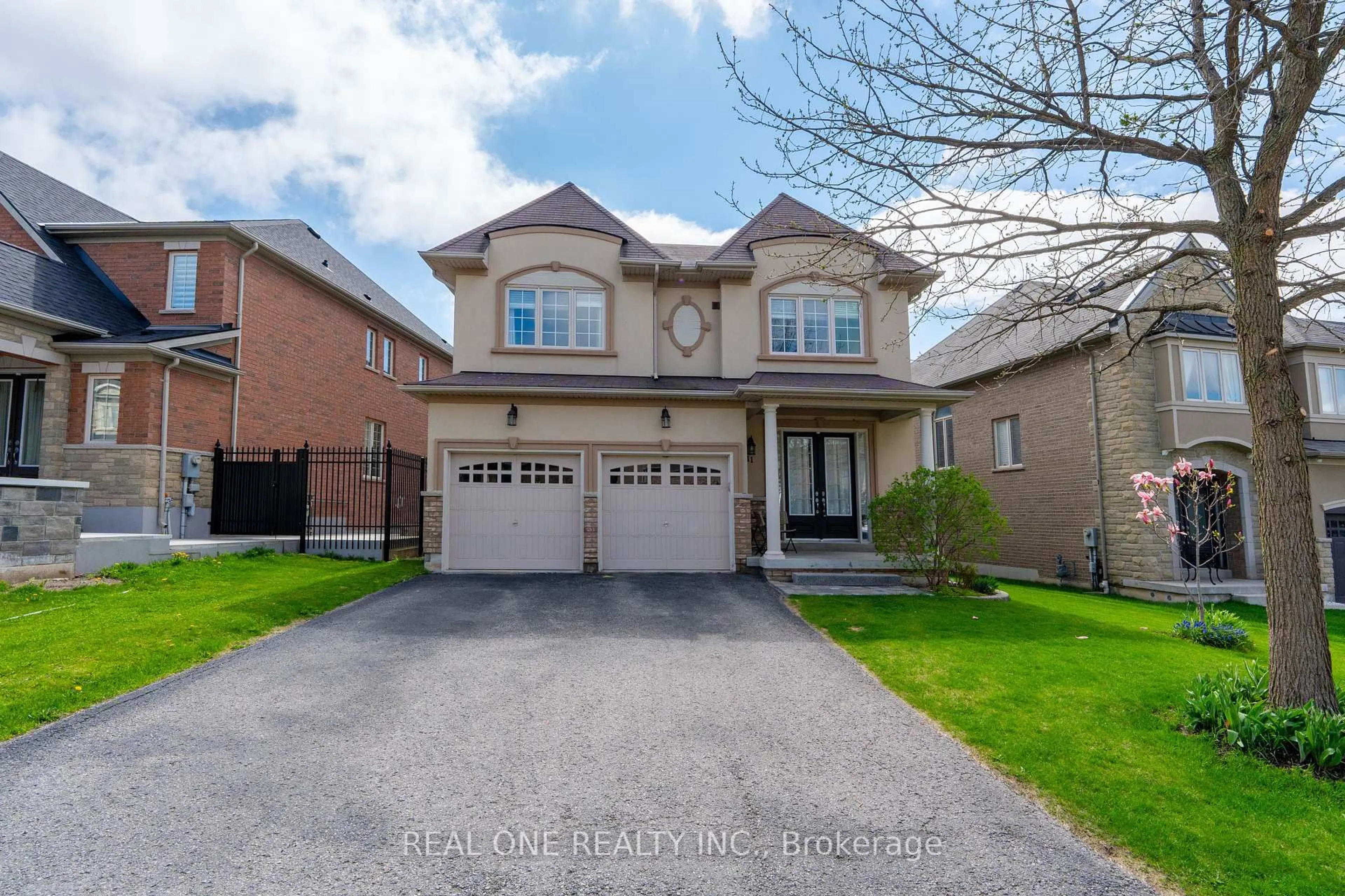 Home with brick exterior material, street for 11 Zoran Lane, Vaughan Ontario L6A 4E4