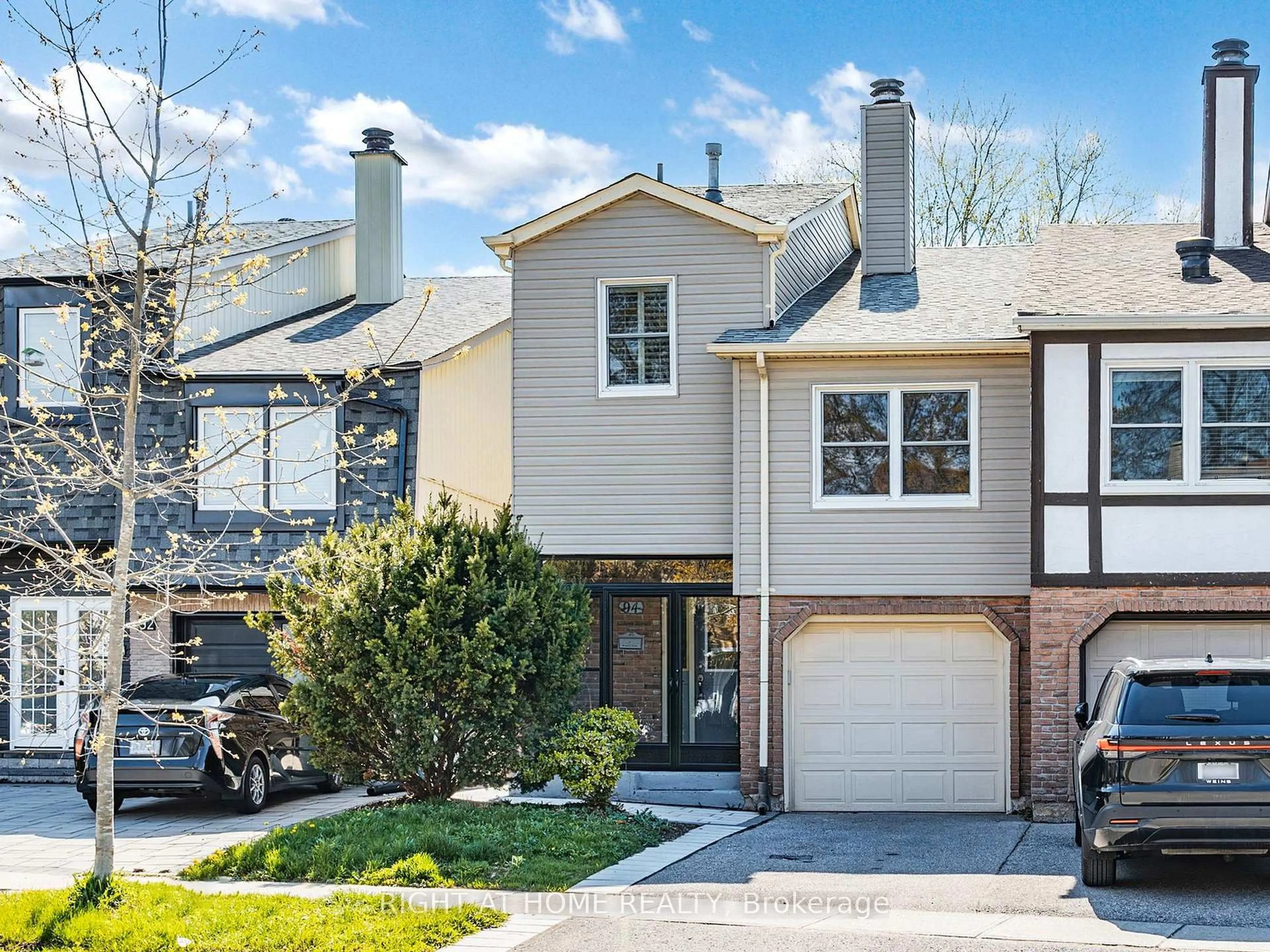 Home with brick exterior material, street for 94 Reginald Cres, Markham Ontario L3P 3T9