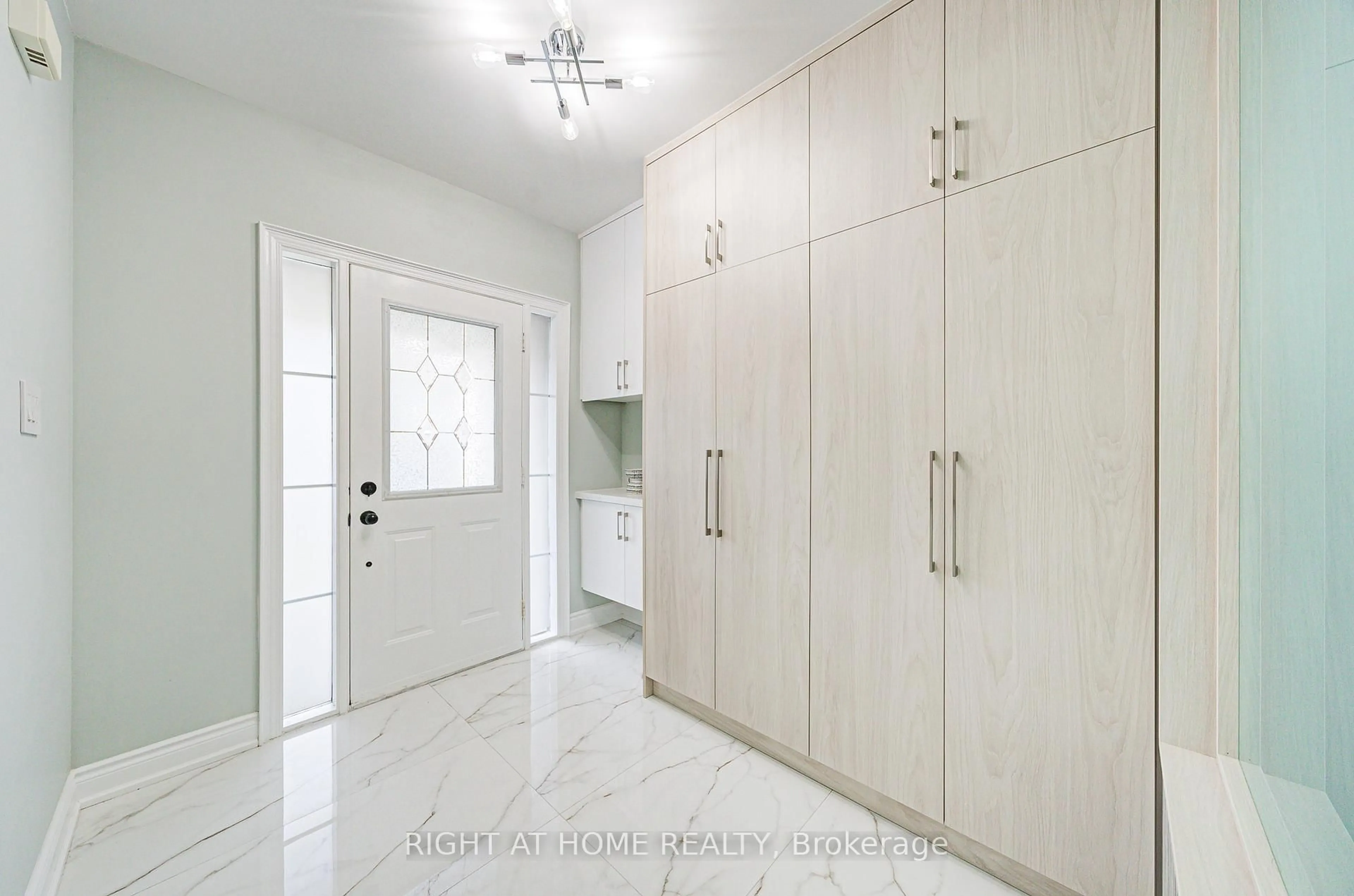 Unknown for 165 Trail Ridge Lane, Markham Ontario L6C 2C6