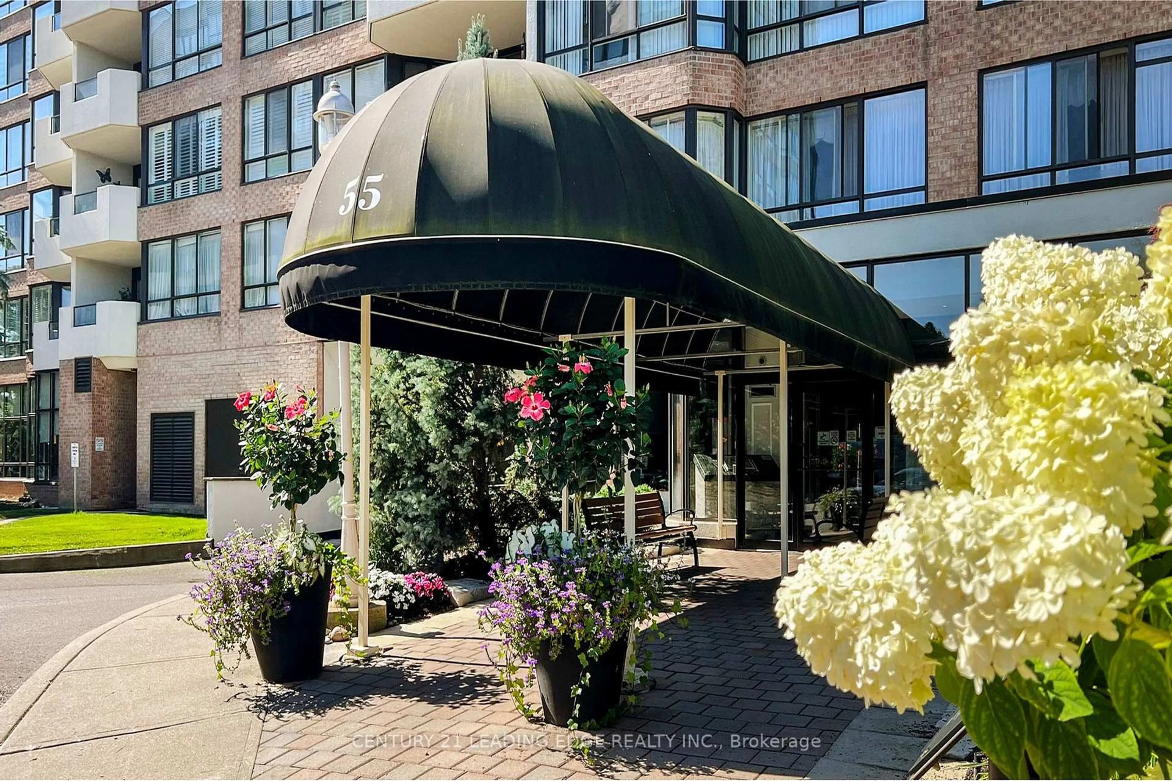 Patio, street for 55 Austin Dr #408, Markham Ontario L3R 8H5