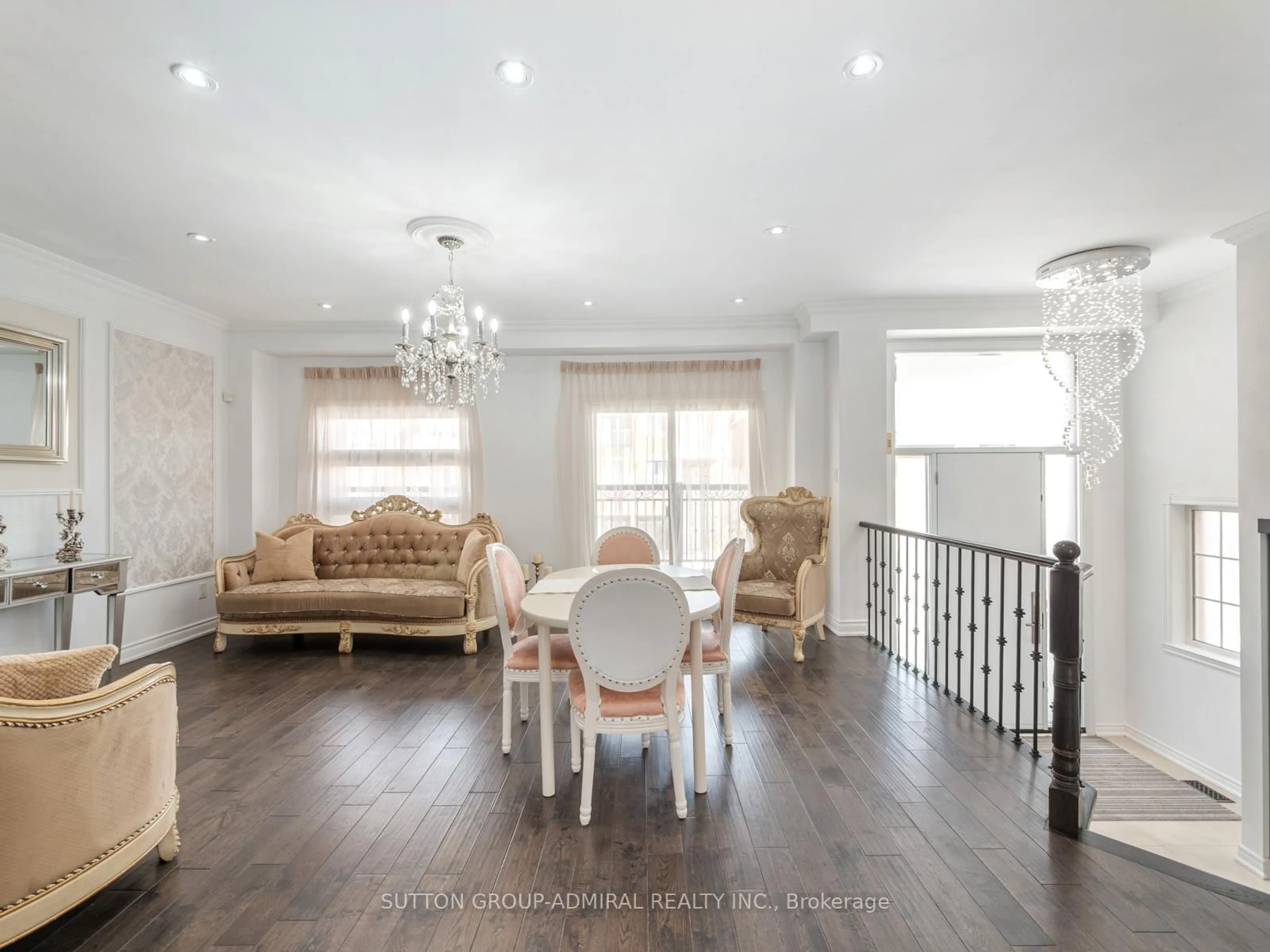 Dining room, wood/laminate floor for 20 Pietro Dr, Vaughan Ontario L6A 3K5