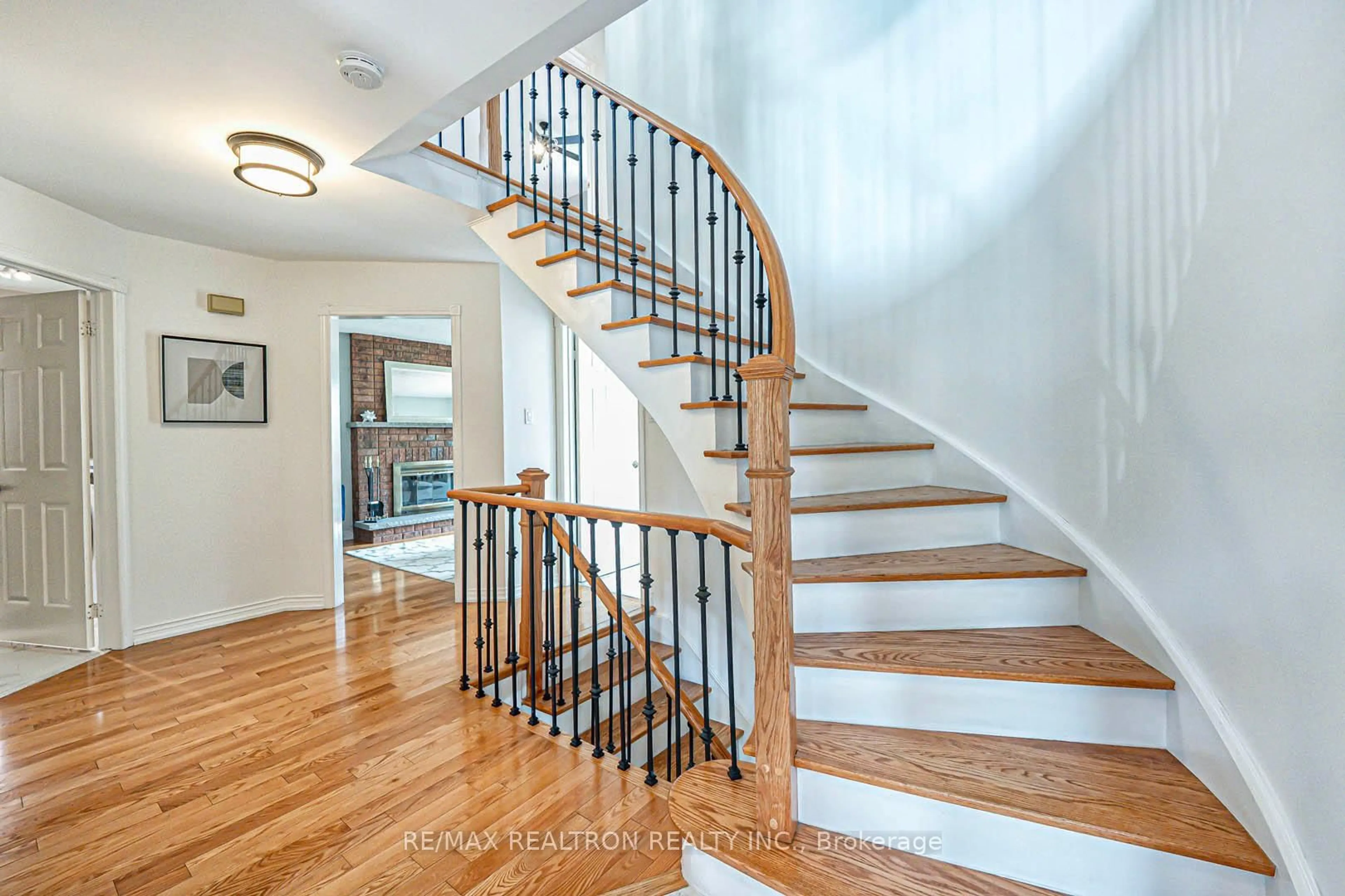 Stairs for 53 Leighland Dr, Markham Ontario L3R 7R8