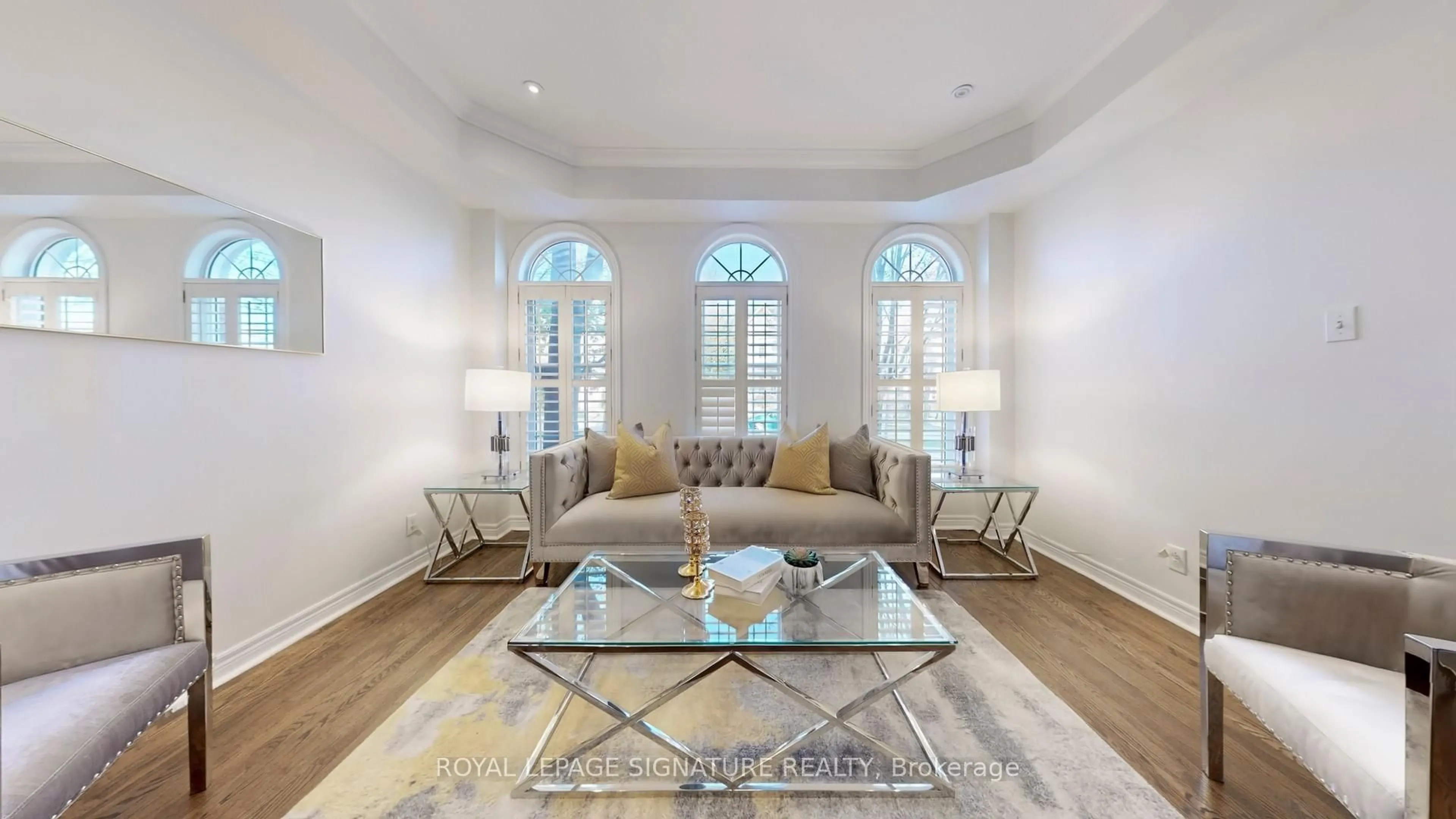 Living room with furniture, unknown for 80 Country Glen Rd, Markham Ontario L6B 1B5