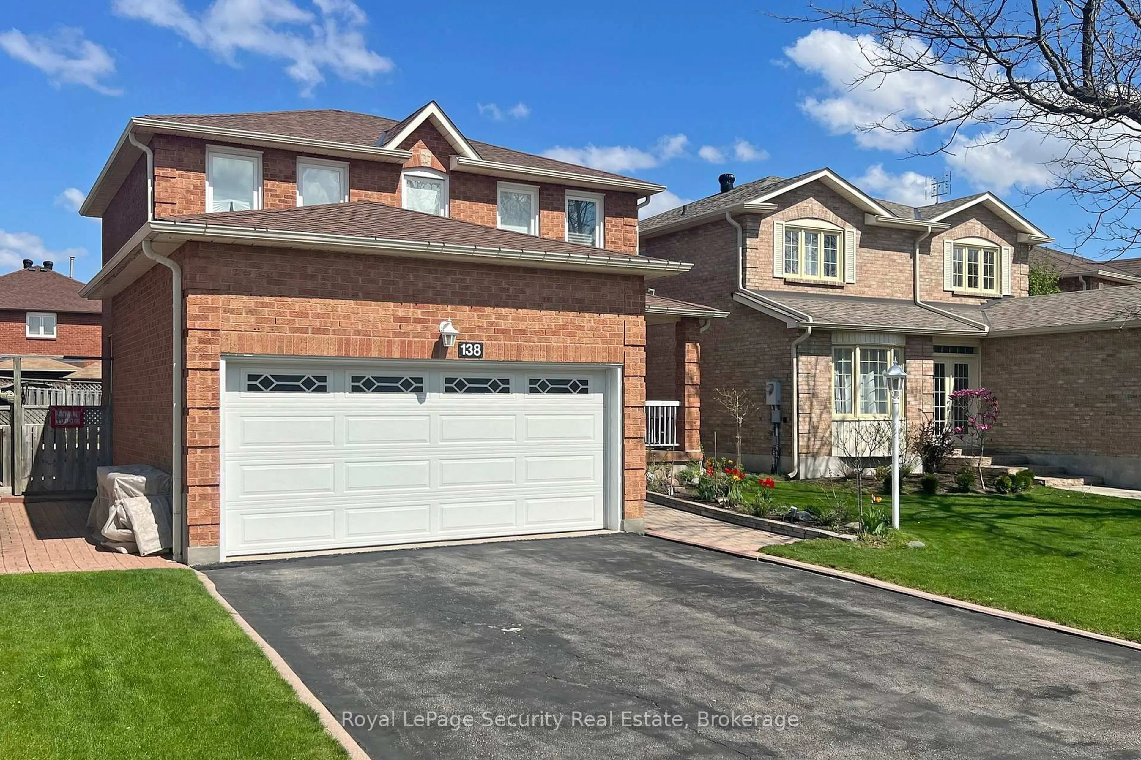 Home with brick exterior material, street for 138 Largo Cres, Vaughan Ontario L6A 1N1
